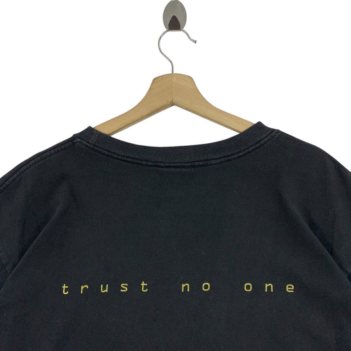 Vintage Vintage 90s X-FILES trust no one movie tee Size US L / EU 52-54 / 3 - 10 Thumbnail