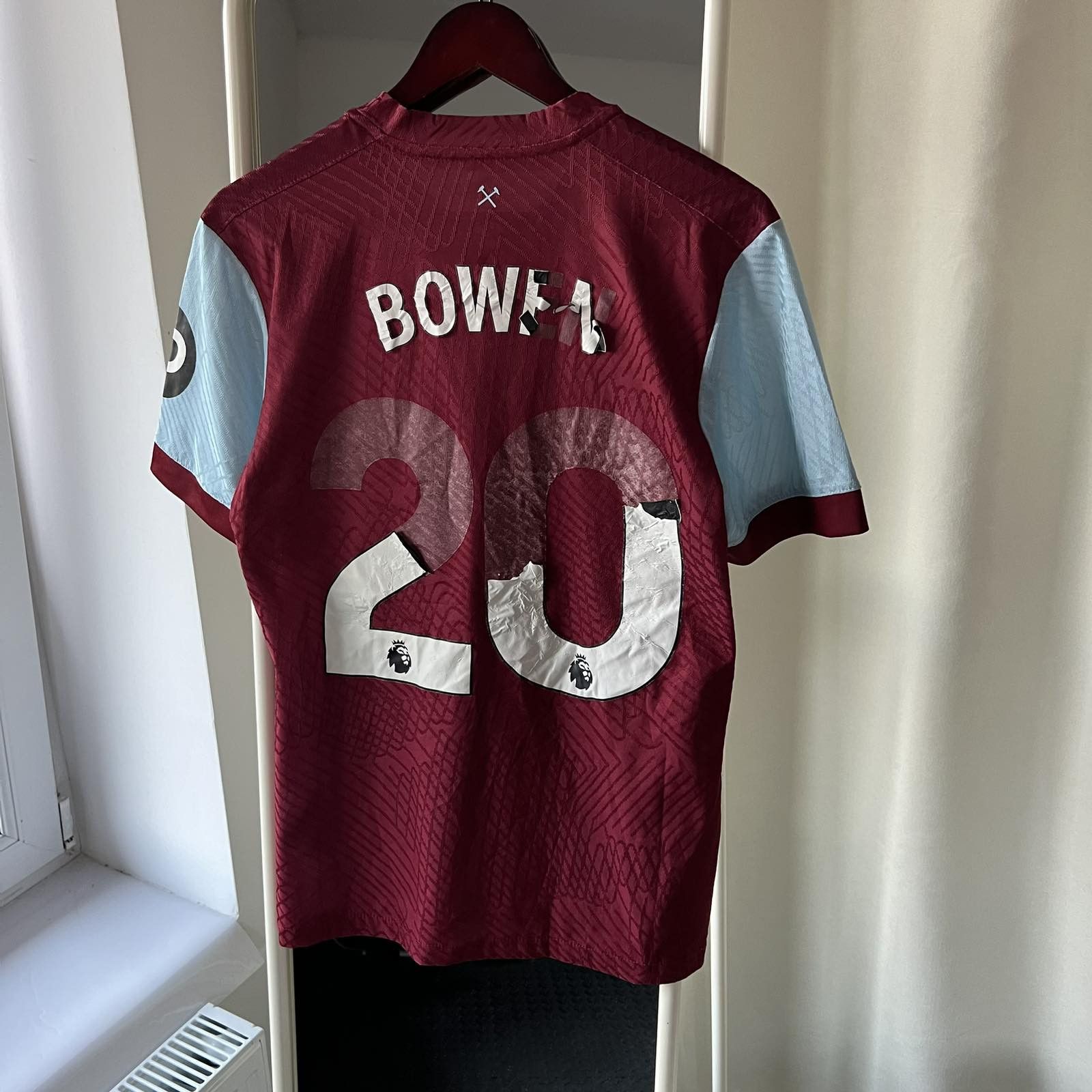 Umbro Umbro West Ham Bowen 2024 player worn soccer jersey #20 Sz S Size US S / EU 44-46 / 1 - 2 Thumbnail