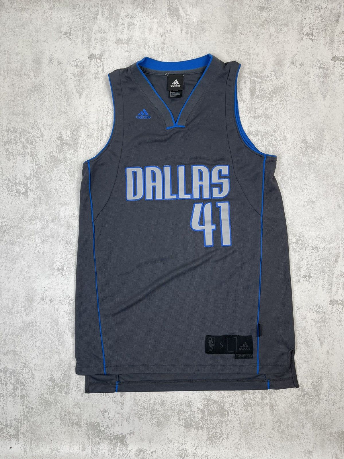 Adidas RARE 2012 Dirk Nowitzki Mavericks Adidas Swingman Jersey Size US S / EU 44-46 / 1 - 1 Thumbnail