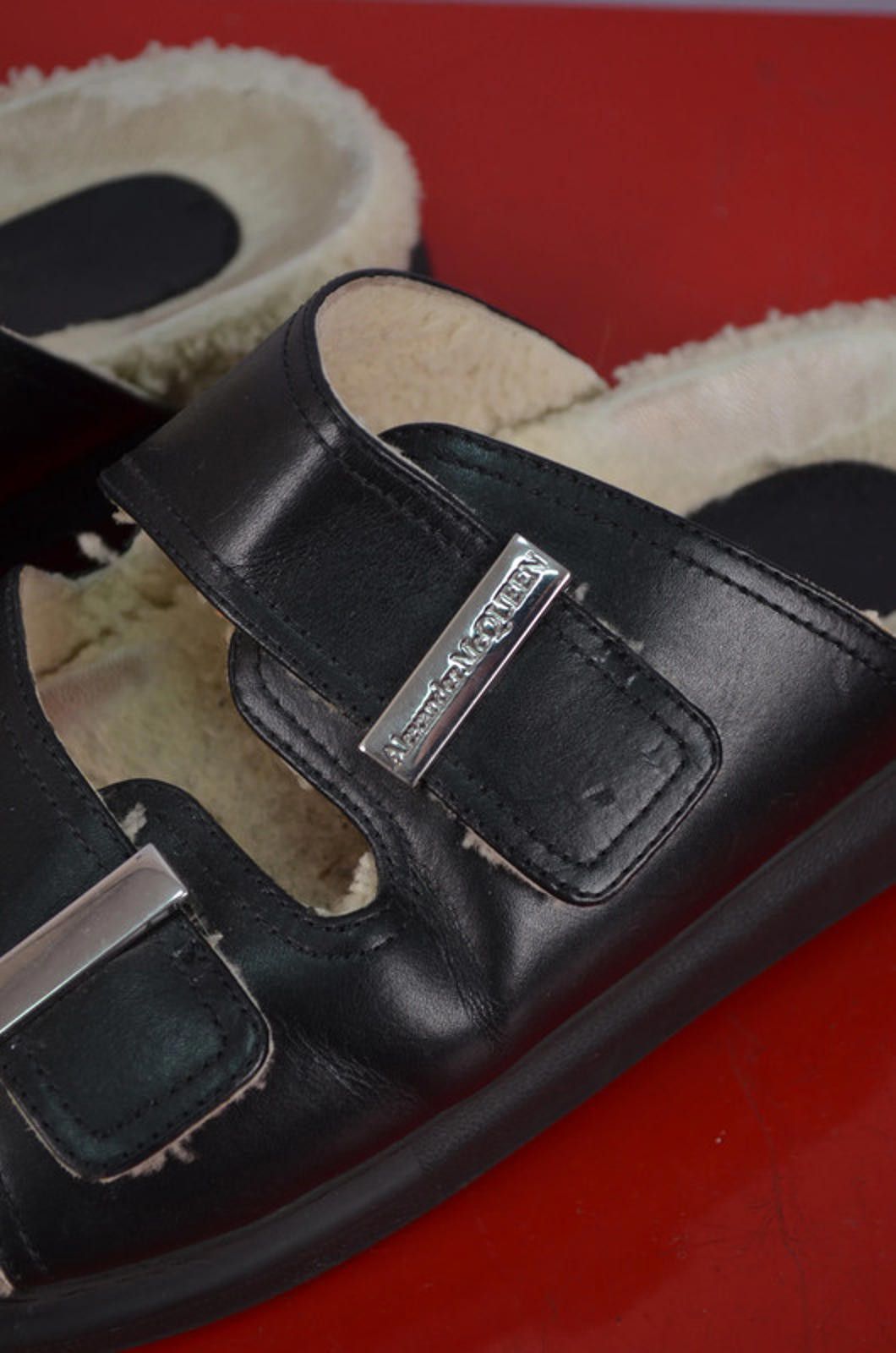 Alexander McQueen Alexander McQueen hybrid Shearling Womens Sandal Size 39 Size US 8 / IT 38 - 5 Thumbnail