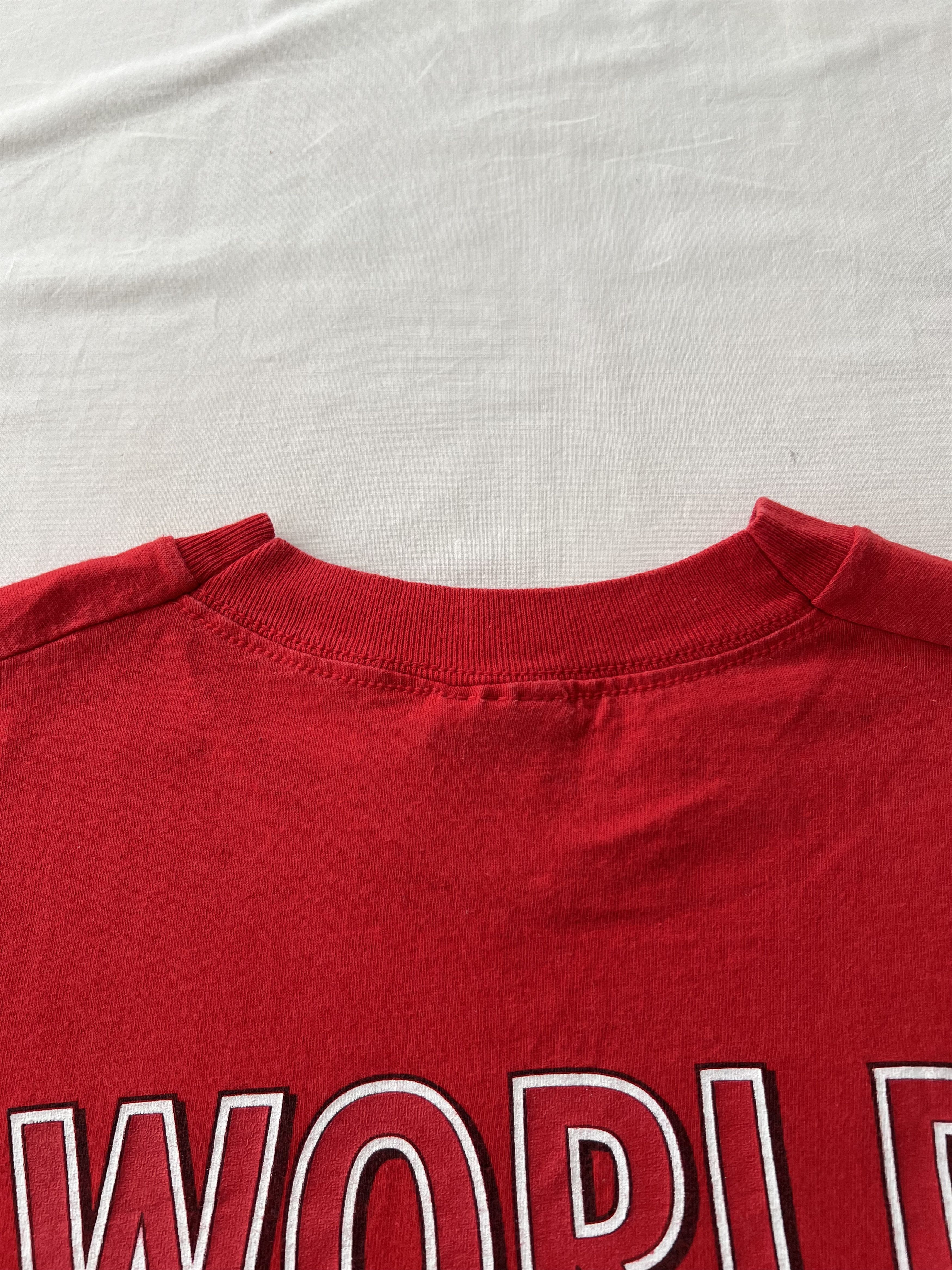 Vintage Vintage 1997 Ducati 916 Superbike GP Moto Racing Red T-shirt Size US XXL / EU 58 / 5 - 12 Thumbnail