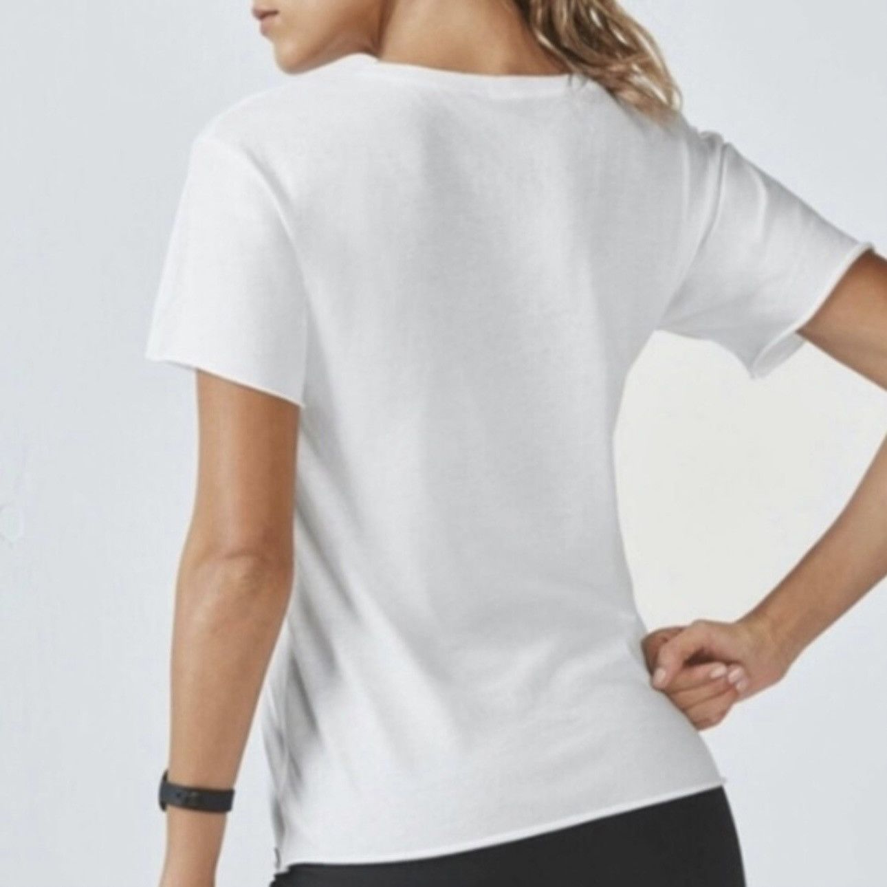 Fabletics FABLETICS White Grey Love Soft Workout Casual Graphic Top Size XS / US 0-2 / IT 36-38 - 3 Thumbnail