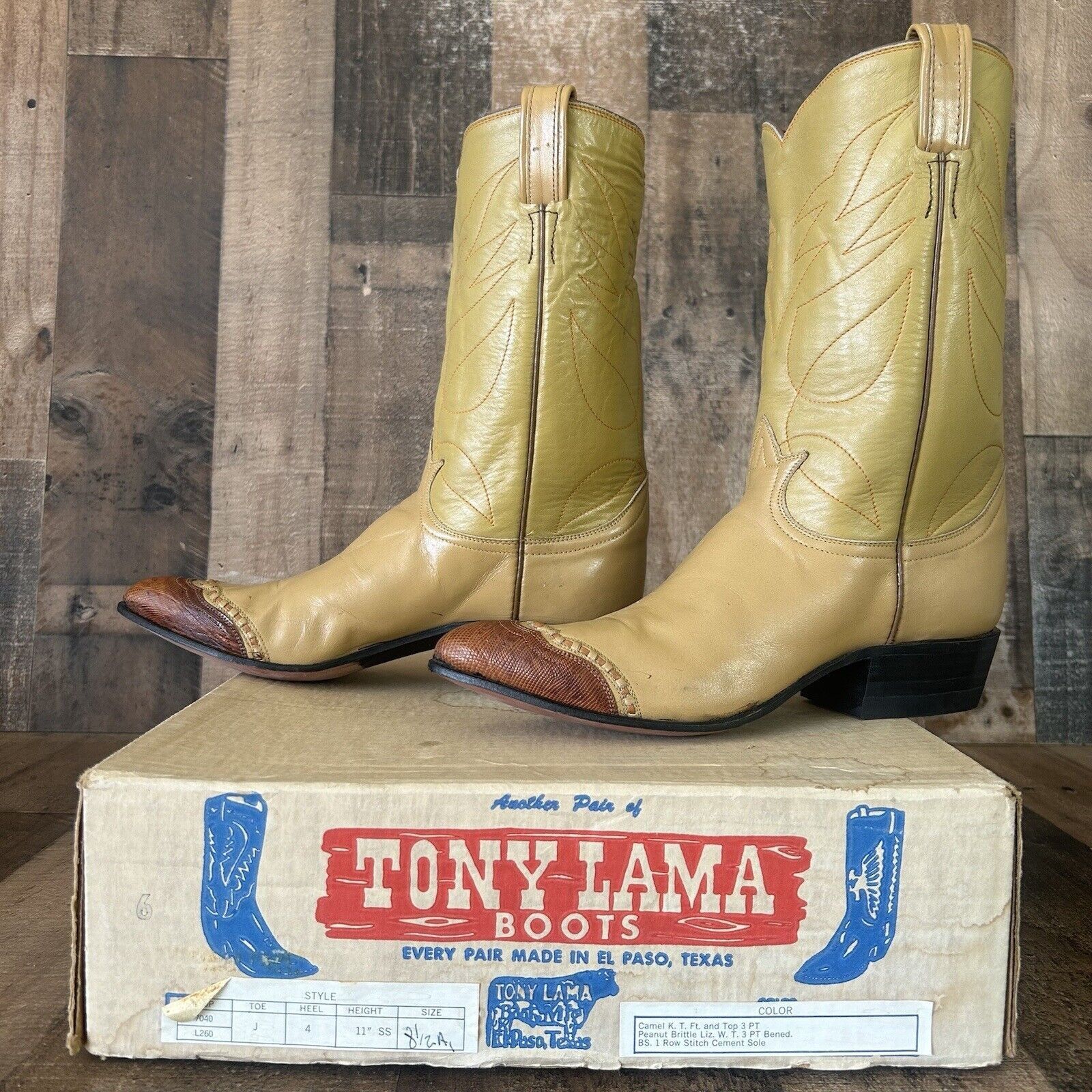 image of Tony Lama Vintage Gold Label Lizard Wingtip Cowboy Boot 8.5A in Green, Women's