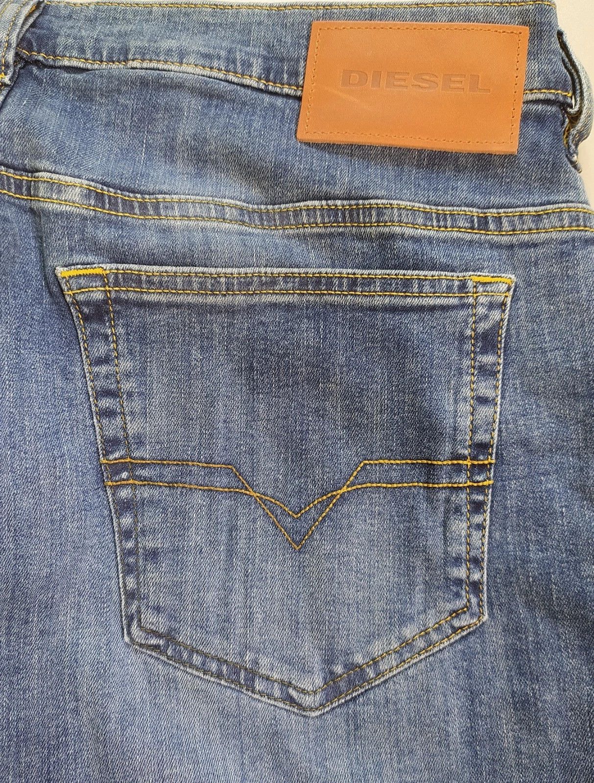 Diesel Diesel D-YENNOX L.32 MENS JEANS T/9880 Size US 33 - 10 Thumbnail