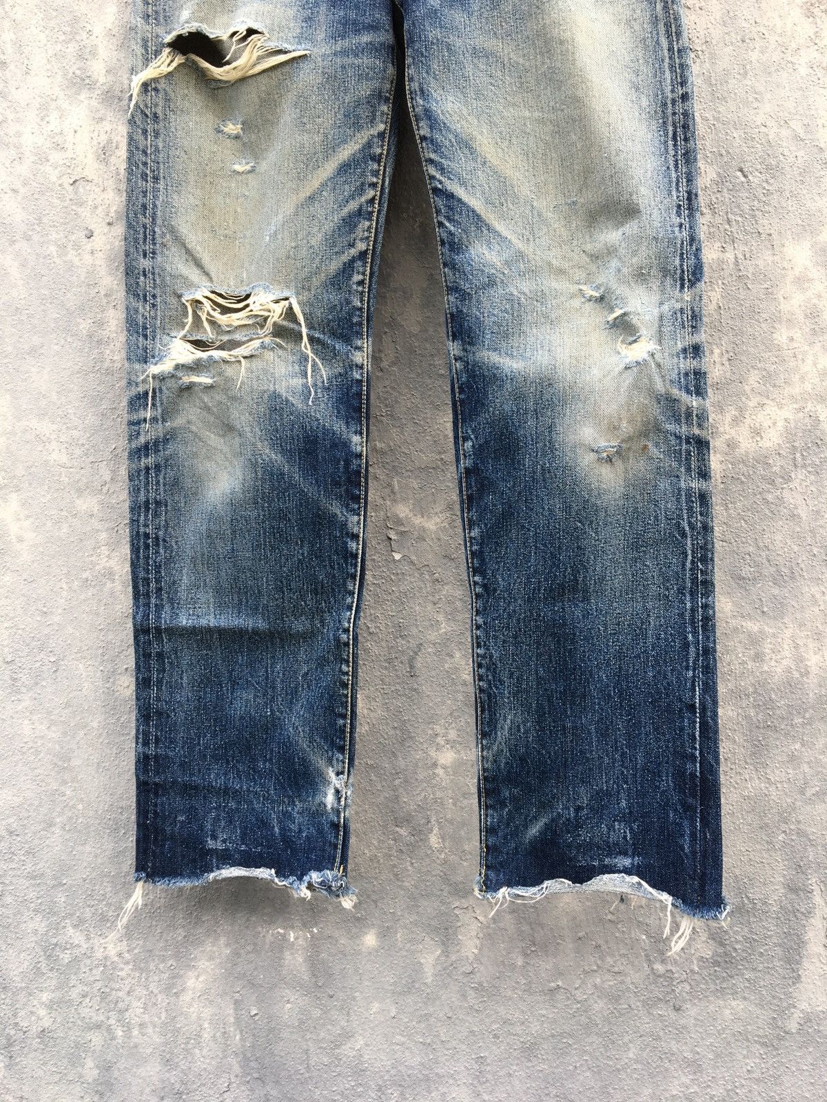 Hysteric Glamour Hysteric Glamour Distressed With Stud Selvedge Jeans Size US 31 - 5 Thumbnail