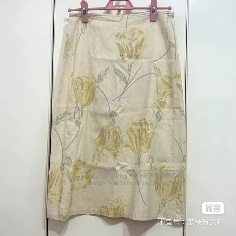 Dries Van Noten Dries Van Noten Runway Yellow Rose Midi Skirt Size 35" - 2 Thumbnail