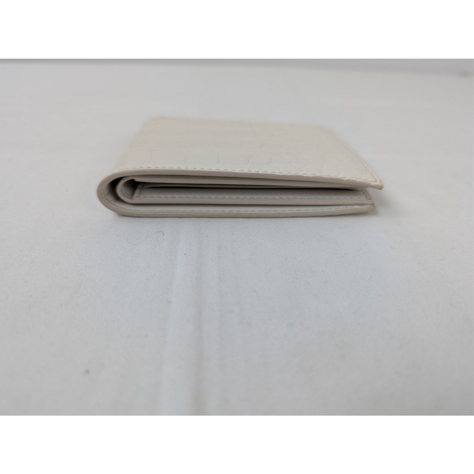 Tom Ford o1rshd1 Size: OS / Real Alligator Wallet in White Size ONE SIZE - 2 Thumbnail