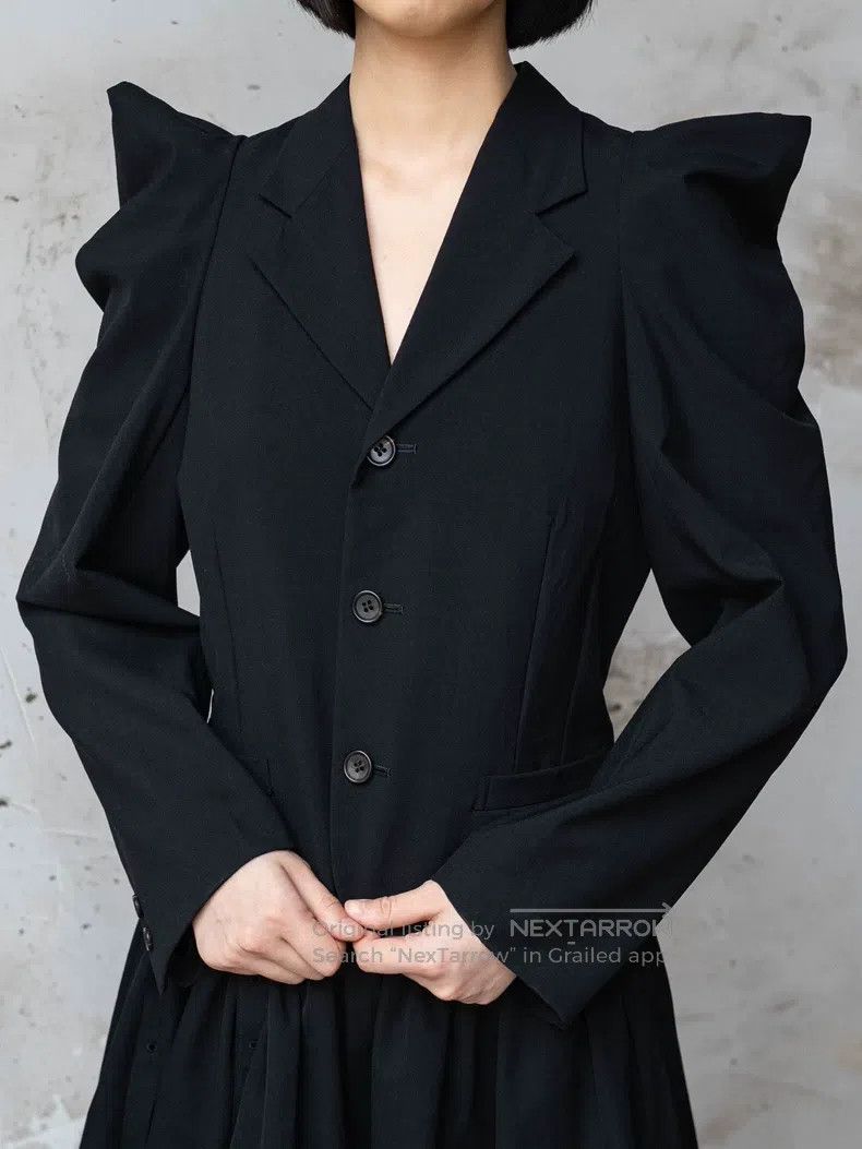 Comme des Garcons Comme Des Garcons Early Black Deformed Blazer Size M / US 6-8 / IT 42-44 - 1 Thumbnail