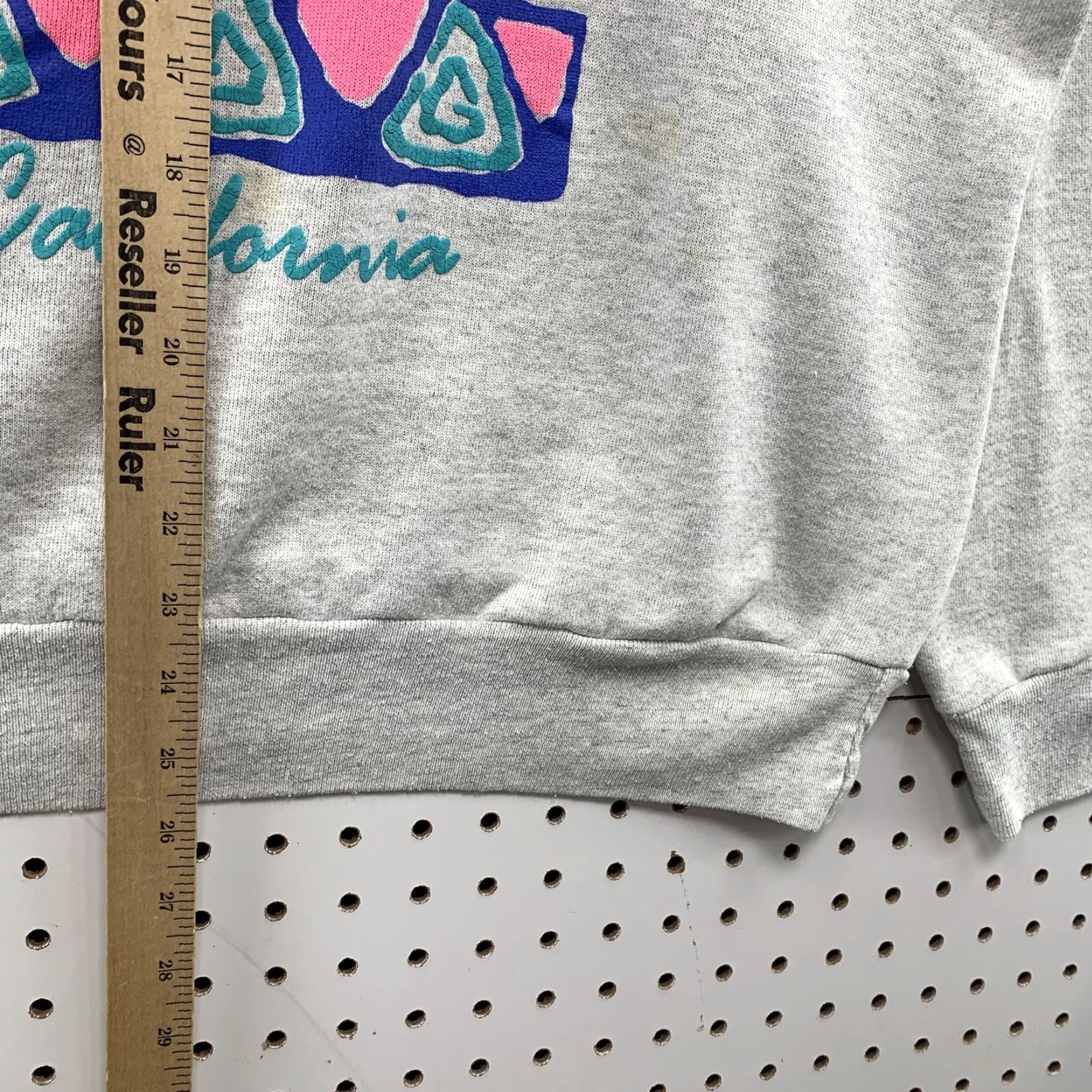 Vintage VINTAGE Oneita California Palm Trees Collared Sweatshirt Womens XL Gray Fleece USA - Pullover, Long Sleeve, Logo, Winter/Spring, Adult Women Size XL / US 12-14 / IT 48-50 - 5 Thumbnail