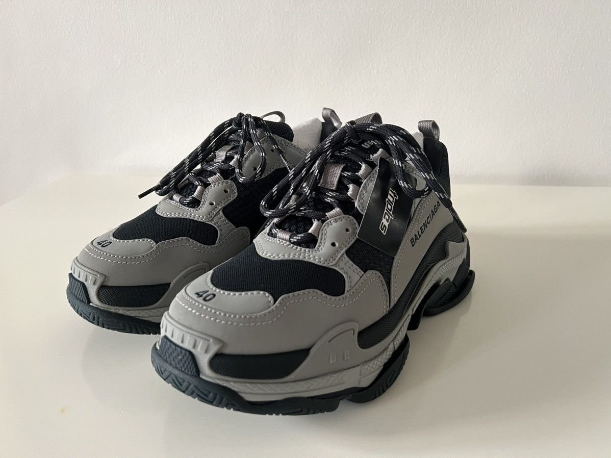 Balenciaga Balenciaga Triple S Sz 40 | Grailed