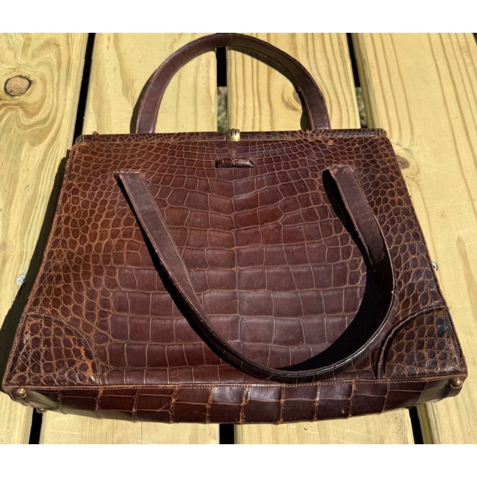 Avenue VINTAGE Lucille De Paris Saks 5th Avenue Purse Handbag Brown Alligator Crocodile Purse Women Formal 1950s 1960s Women Size ONE SIZE - 3 Thumbnail