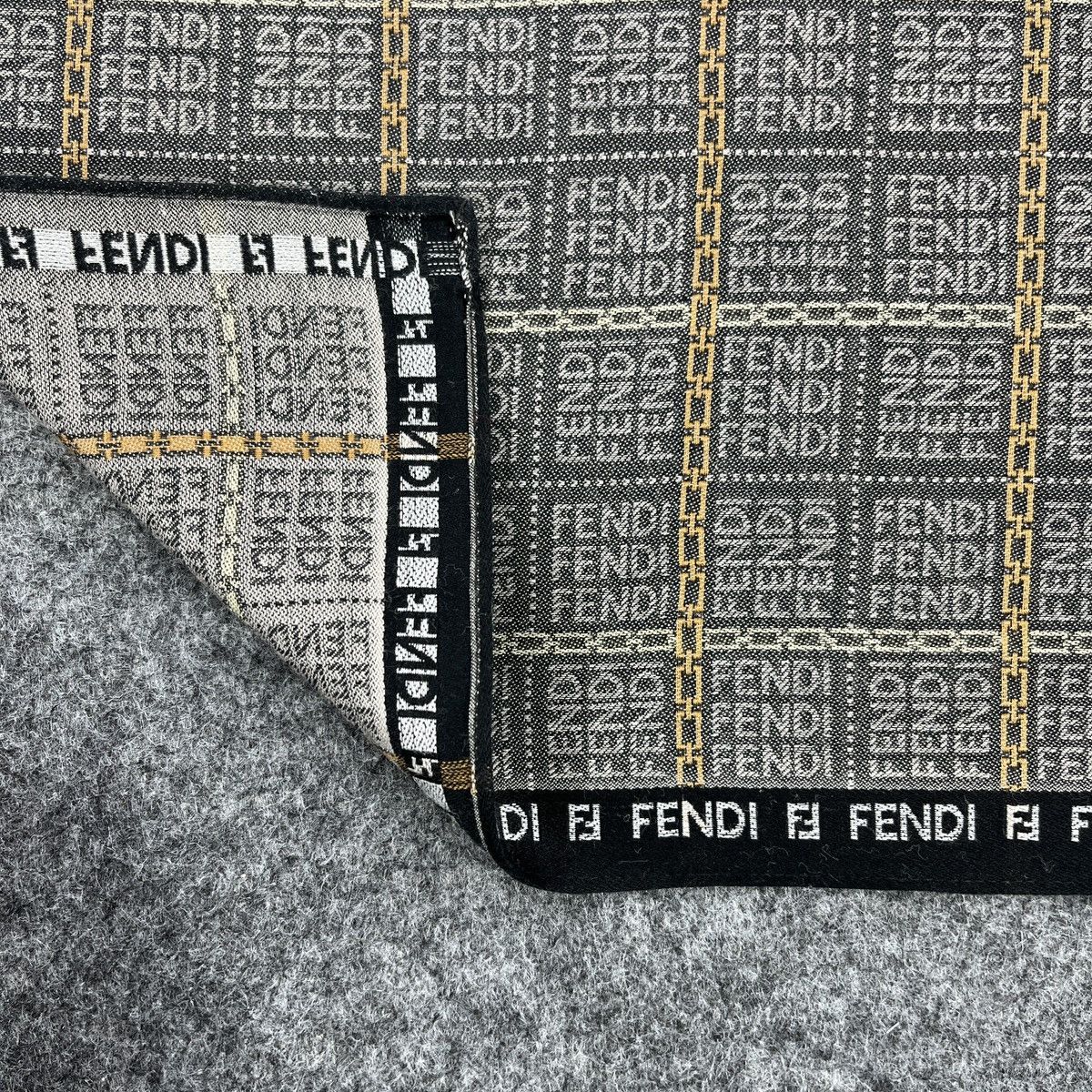 Vintage Fendi Handkerchief / Bandana / Neckerchief B1723 Size ONE SIZE - 3 Thumbnail