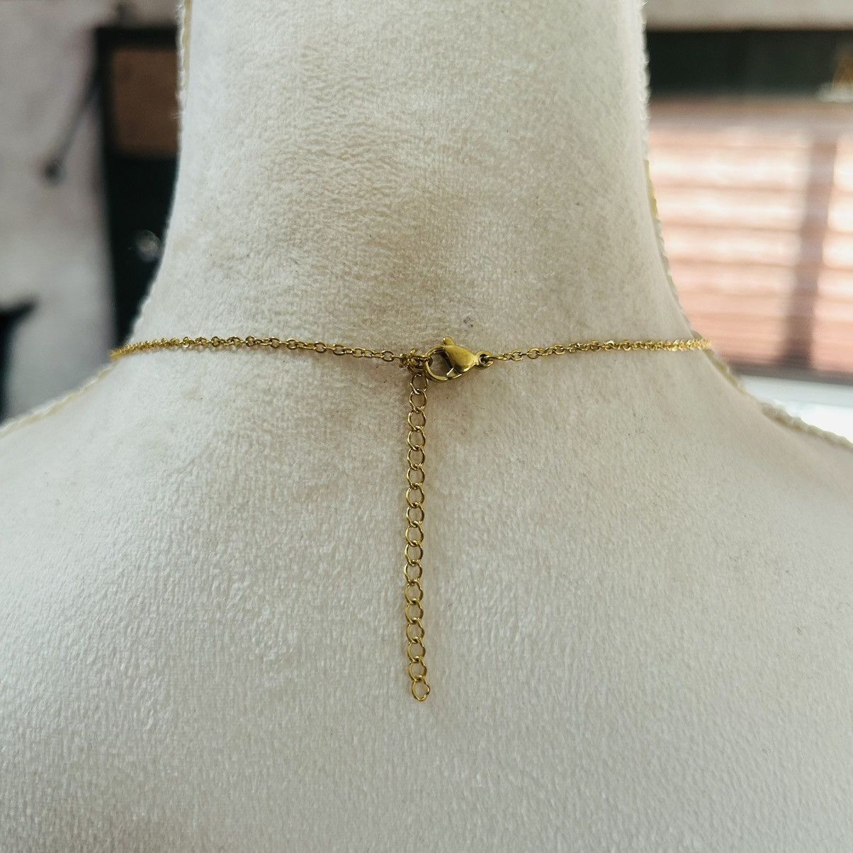 Vintage Vintage heart with arrow pendant on chain necklace Size ONE SIZE - 4 Thumbnail