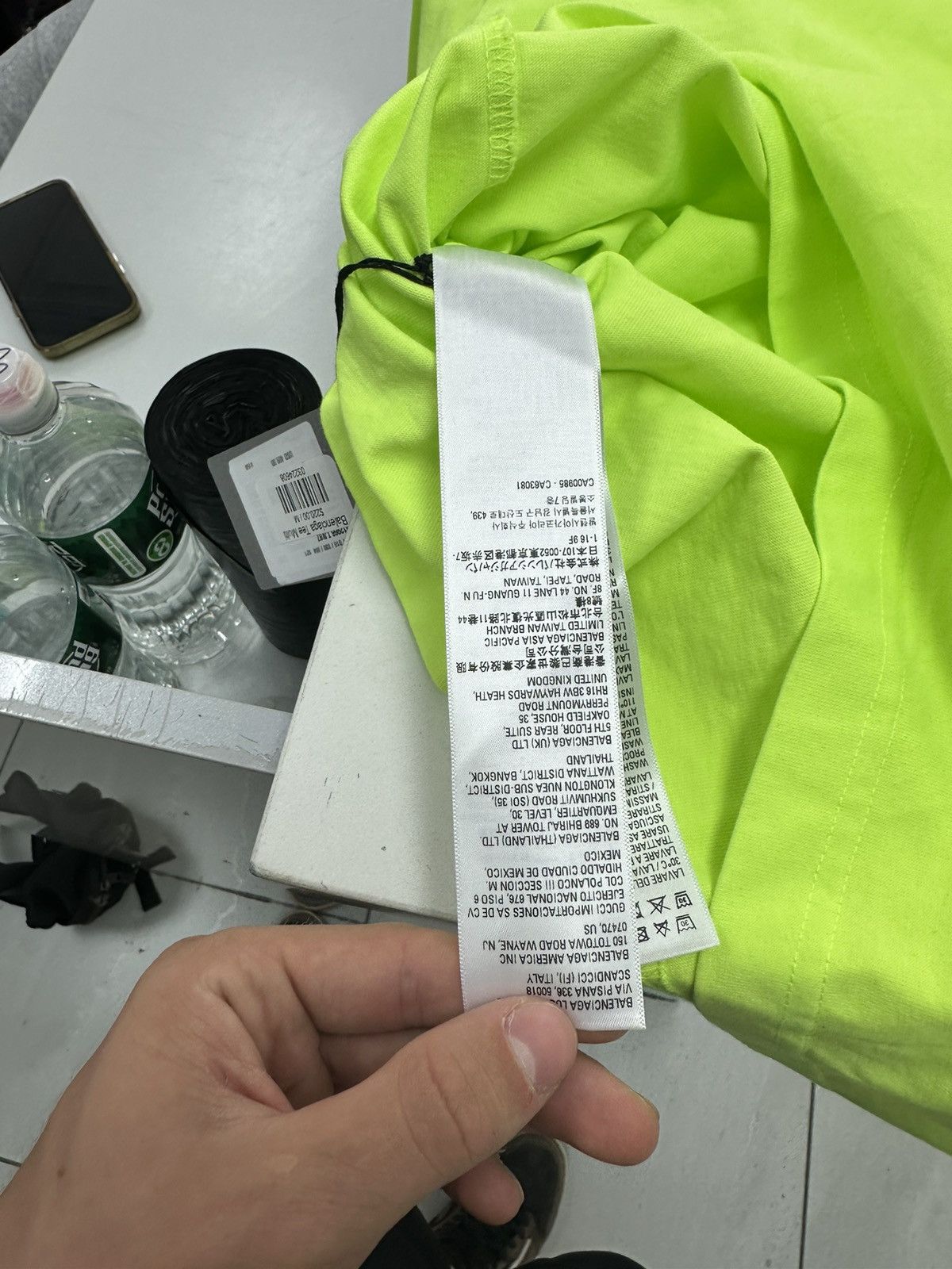 Balenciaga Balenciaga Uniform T Shirt Neon Size US M / EU 48-50 / 2 - 8 Thumbnail