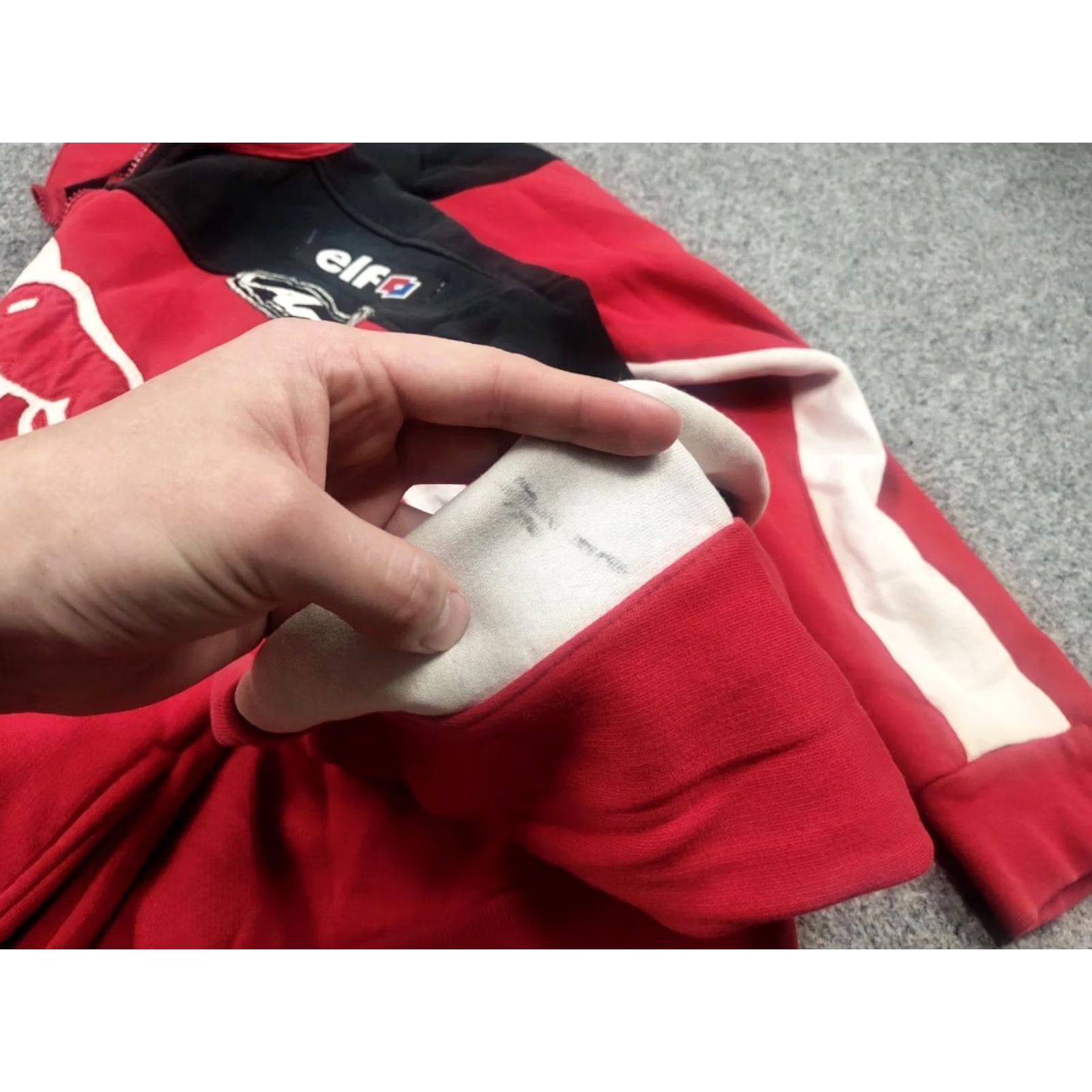 Logo 7 VINTAGE Red Bull Logo Fuel Arai TMR Twin Engine Zip Racing Sweatshirt Y2K Style Mens M Red 90s Racing Zip Up Hoodie Soulful Brand: Vintage Size US M / EU 48-50 / 2 - 7 Thumbnail
