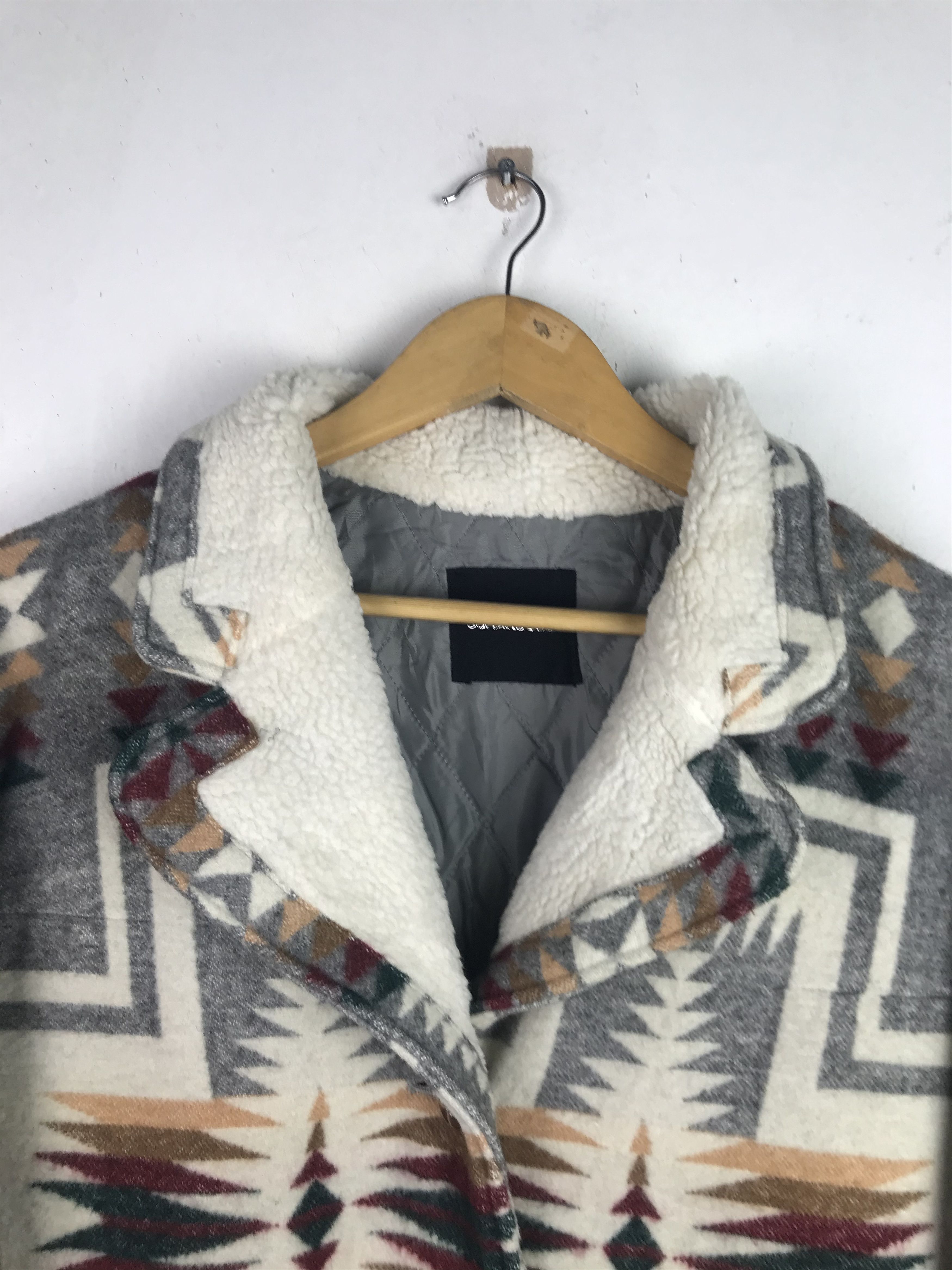 Japanese Brand Vintage Art Navajo Wool Jacket Inspired By Pandleton Size US L / EU 52-54 / 3 - 7 Thumbnail