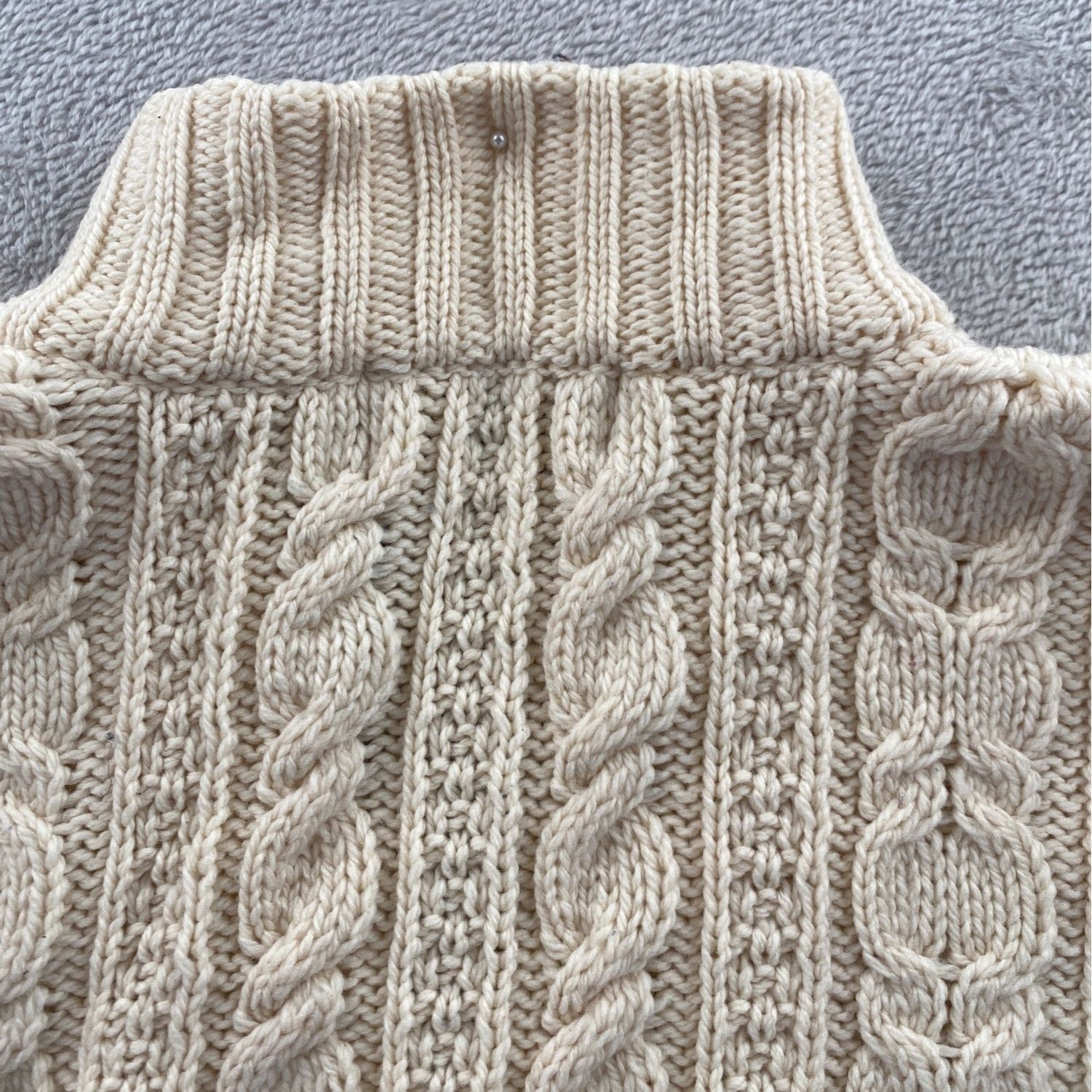 Aran Crafts Aran Crafts Women's Cardigan Sweater Medium Cream Cable Knit Size M / US 6-8 / IT 42-44 - 16 Thumbnail