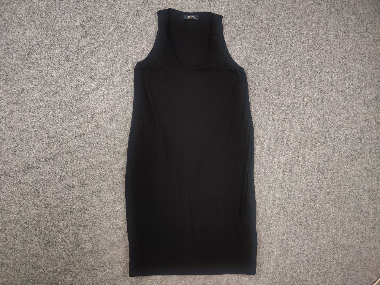 Max Mara s Max Mara Solid Round Neck Knee Length sleeveless dress Size M / US 6-8 / IT 42-44 - 4 Thumbnail