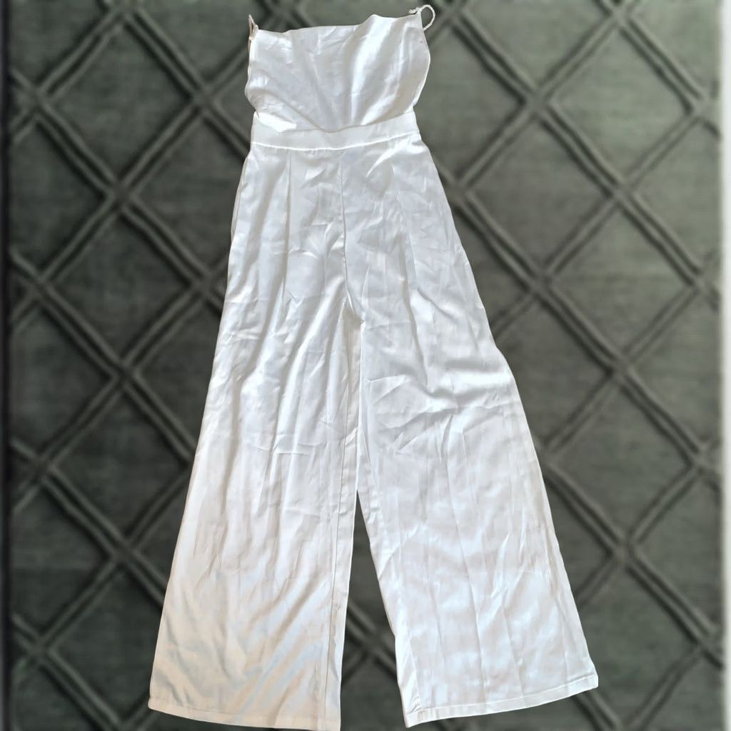 Shein Shein Jumpsuit Women One-Piece Sleeveless Open-Back White Wide-Leg Sz S Jump Suit Size 28" / US 6 / IT 42 - 1 Thumbnail