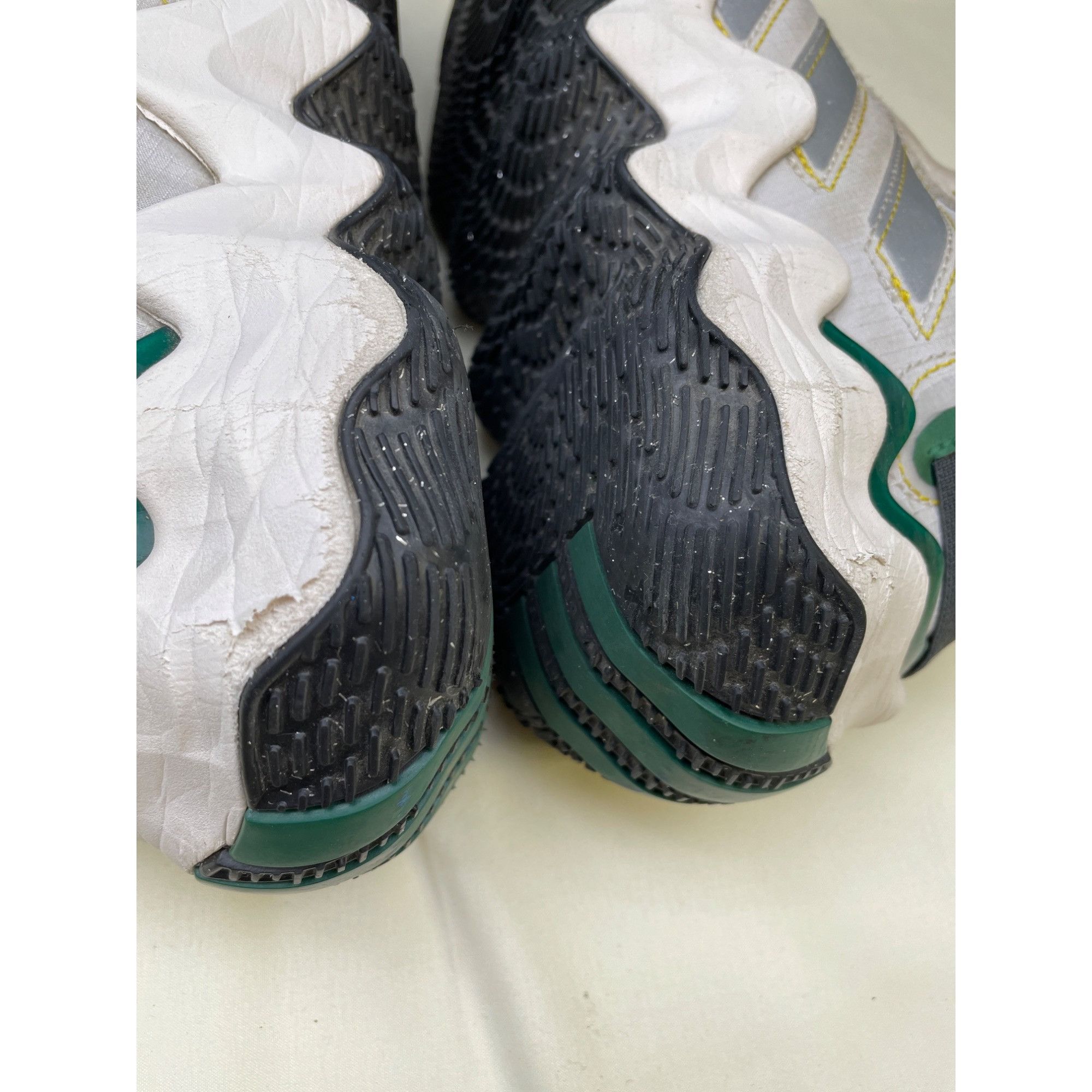 Adidas Adidas Exhibit Men's Gray / Green Basketball Sneakers Size 8 Size US 8.5 / EU 41-42 - 10 Thumbnail
