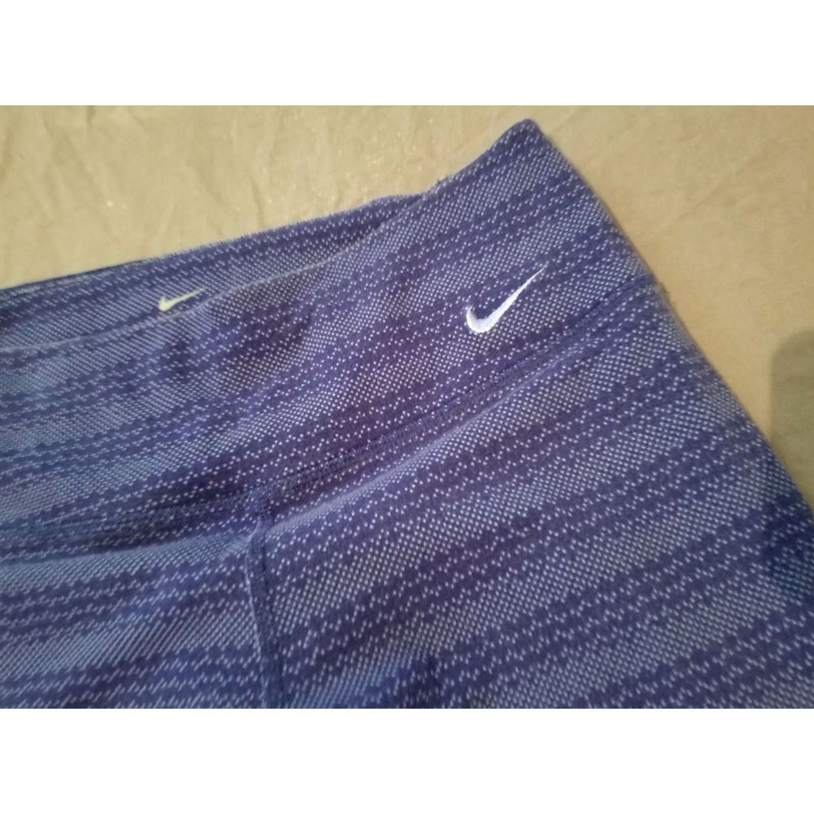 Nike Nike Womens Pants S Small Purple Athletic Gym Workout Capri Size 28" / US 6 / IT 42 - 4 Thumbnail
