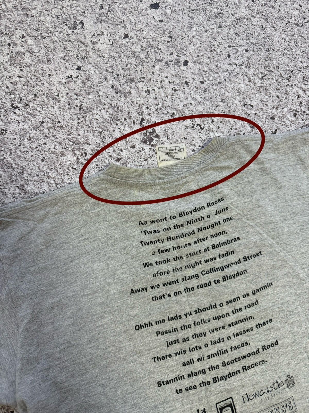 Nike × Vintage Vintage 2001 Nike Gan On Marathon Race Running T-shirt Size US L / EU 52-54 / 3 - 17 Thumbnail
