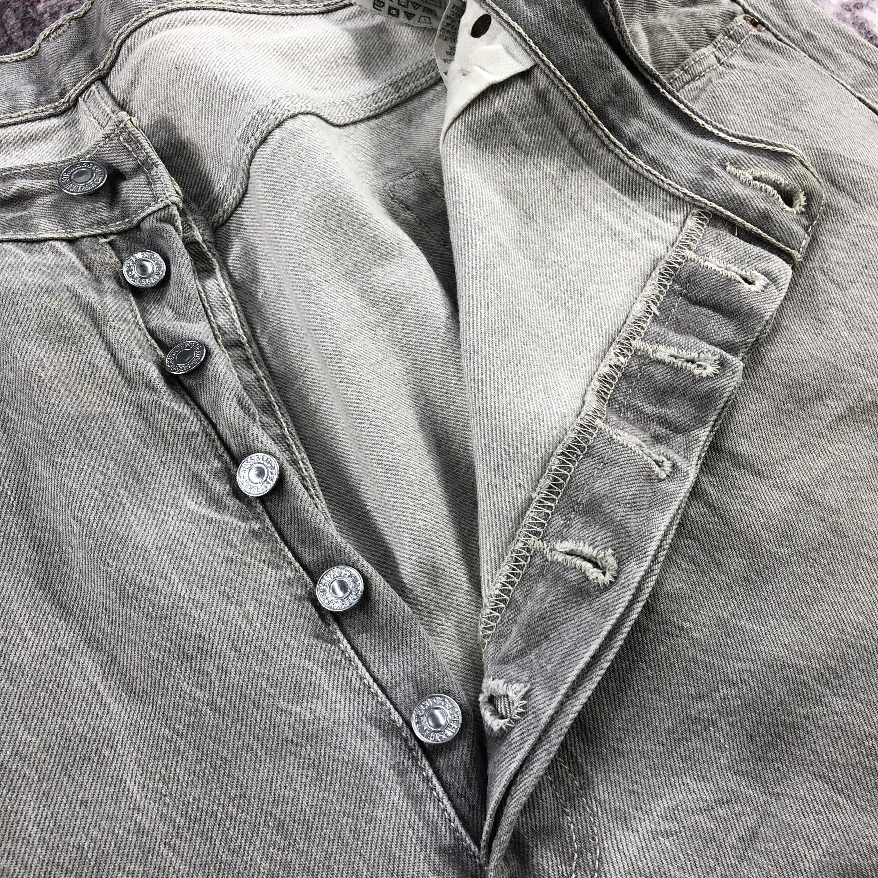 Levi's Vintage Light Wash Levis 501 Jeans-JM2578 Size US 44 / EU 60 - 10 Thumbnail