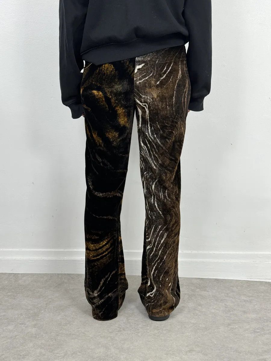 Roberto Cavalli 2000s Roberto Cavalli Brown Velvet Cozy Pants Size 28" / US 6 / IT 42 - 4 Thumbnail