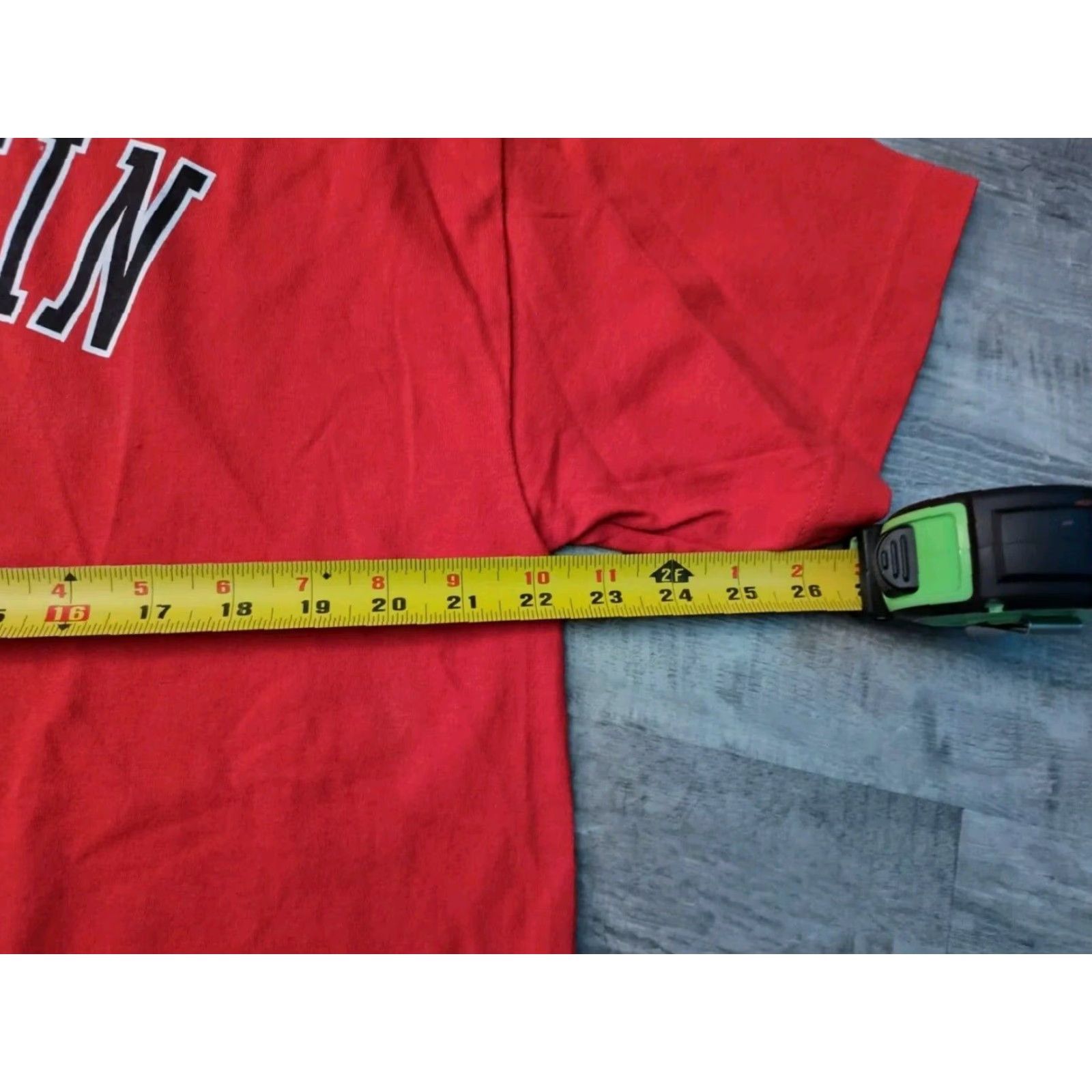 Vintage VINTAGE Foot Locker Wisconsin Badgers T-Shirt Shirt XL Red Short Sleeve Crew Neck Graphic Print Men’s Deadstock NWT Size US XL / EU 56 / 4 - 7 Thumbnail
