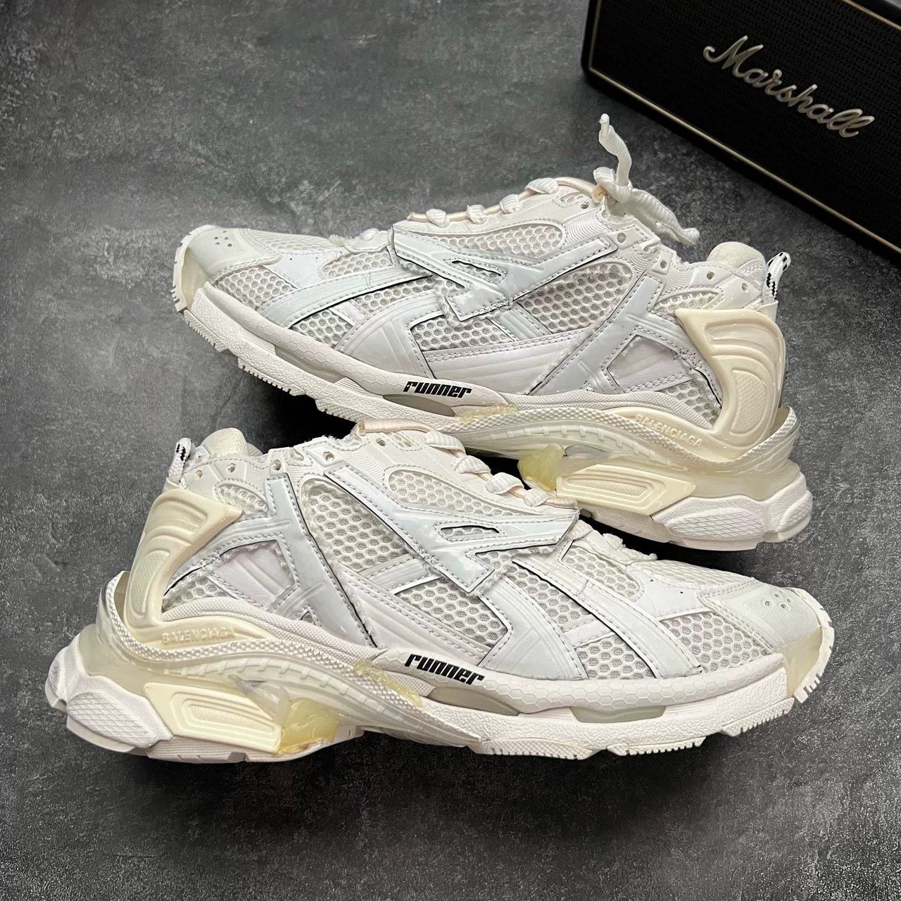 Balenciaga Balenciaga Running White Lowtop Sneakers 41 Men Size US 8.5 / EU 41-42 - 1 Thumbnail