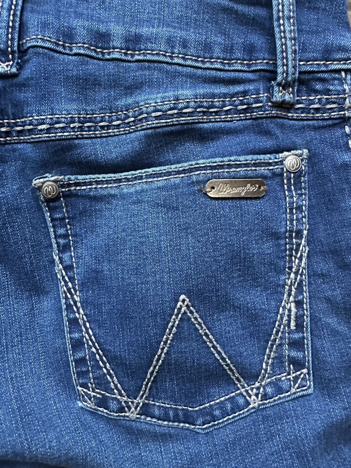 Silver Jeans Co. Woman’s wrangler boot cut jeans Jeans Size 32" / US 10 / IT 46 - 9 Thumbnail