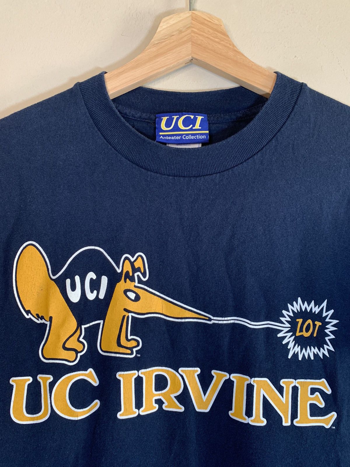 Vintage *RARE* Vintage UC Irvine Anteater College USA-Made T-Shirt S Size US S / EU 44-46 / 1 - 2 Thumbnail
