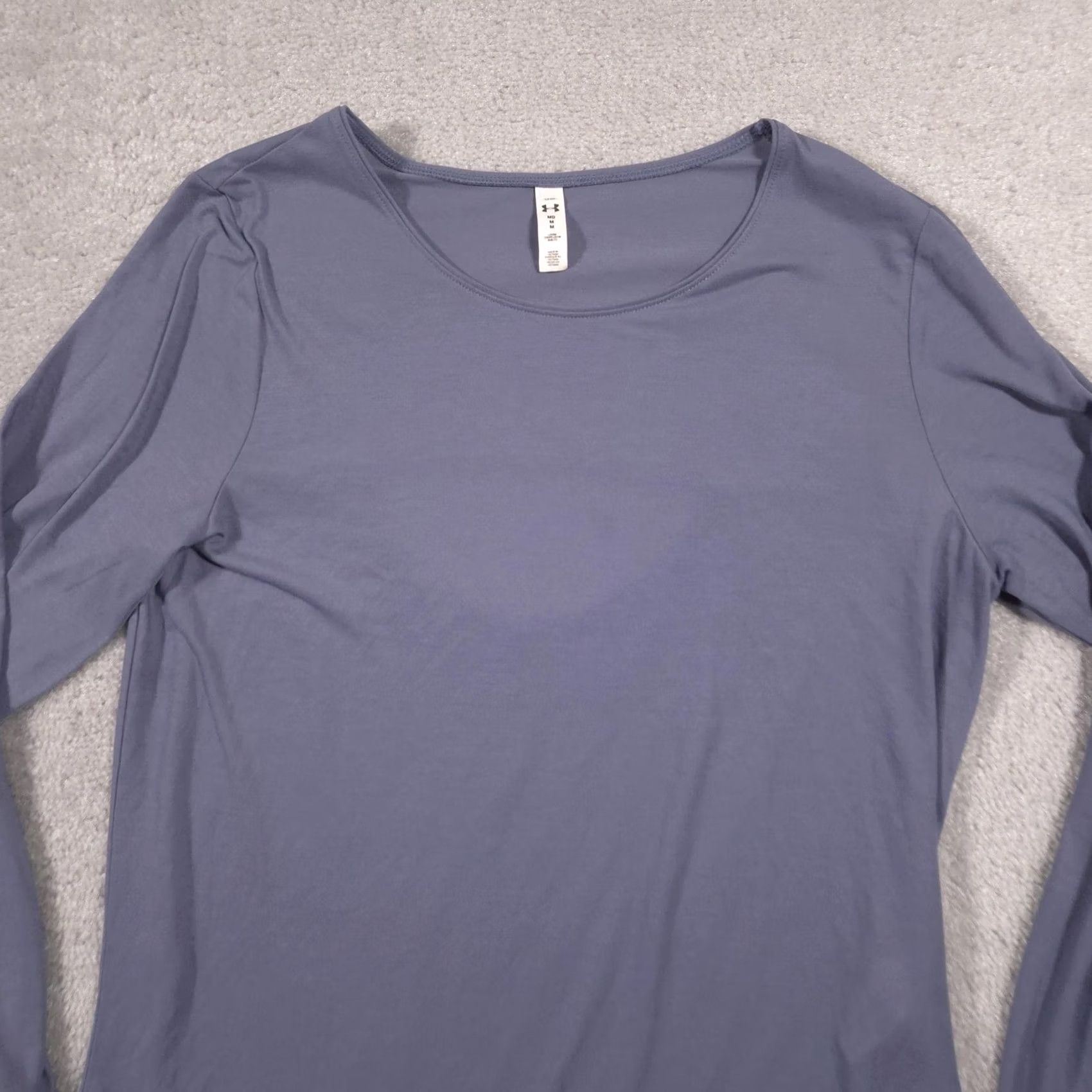 Under Armour Under Armour Shirt Womens Medium Blue Long Sleeve Open Back Keyhole Athletic Top Size M / US 6-8 / IT 42-44 - 3 Thumbnail