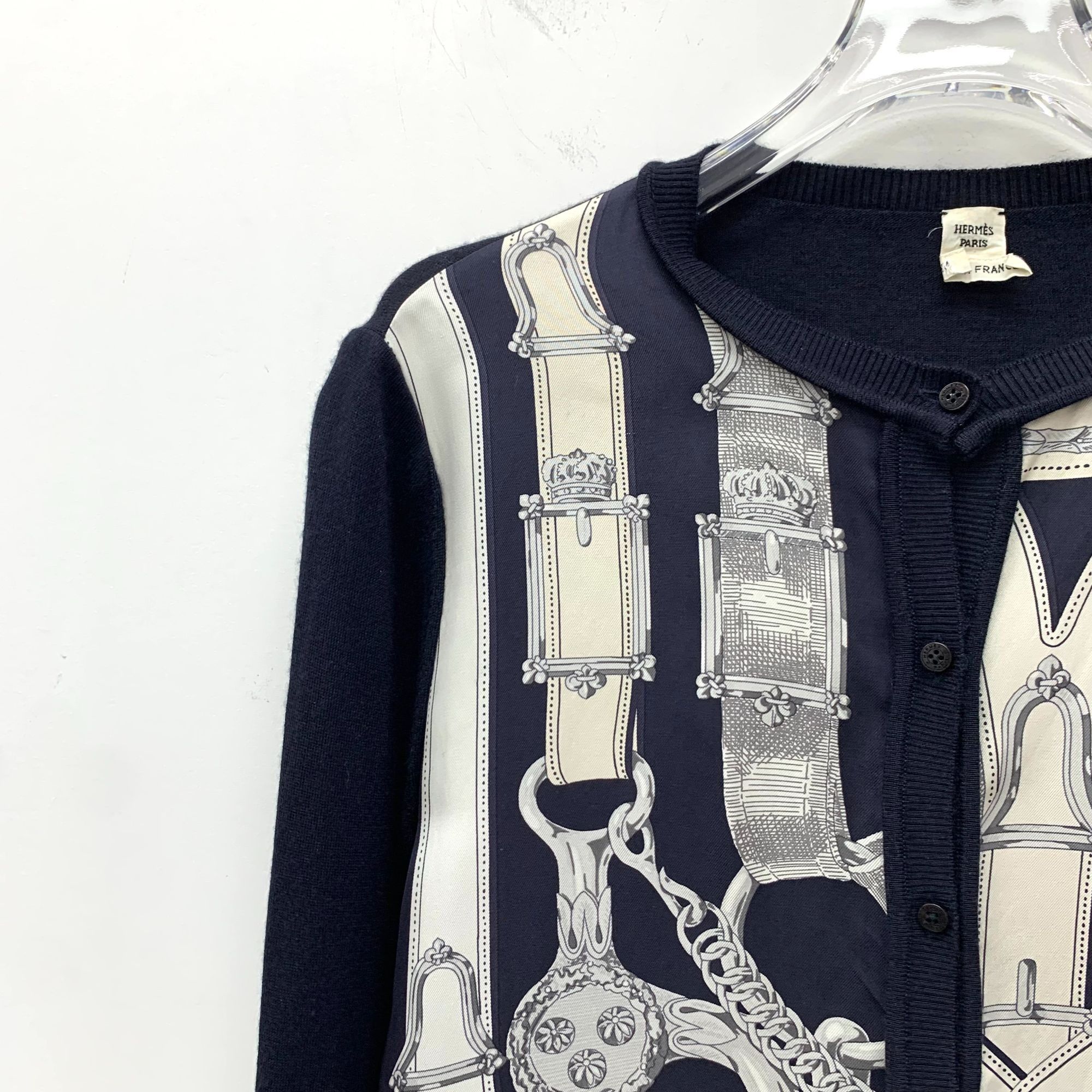 Hermes Hermès Paris Chain Print Silk & Cashmere Button Cardigan Nav Size XXS / US 00 / IT 34 - 7 Thumbnail
