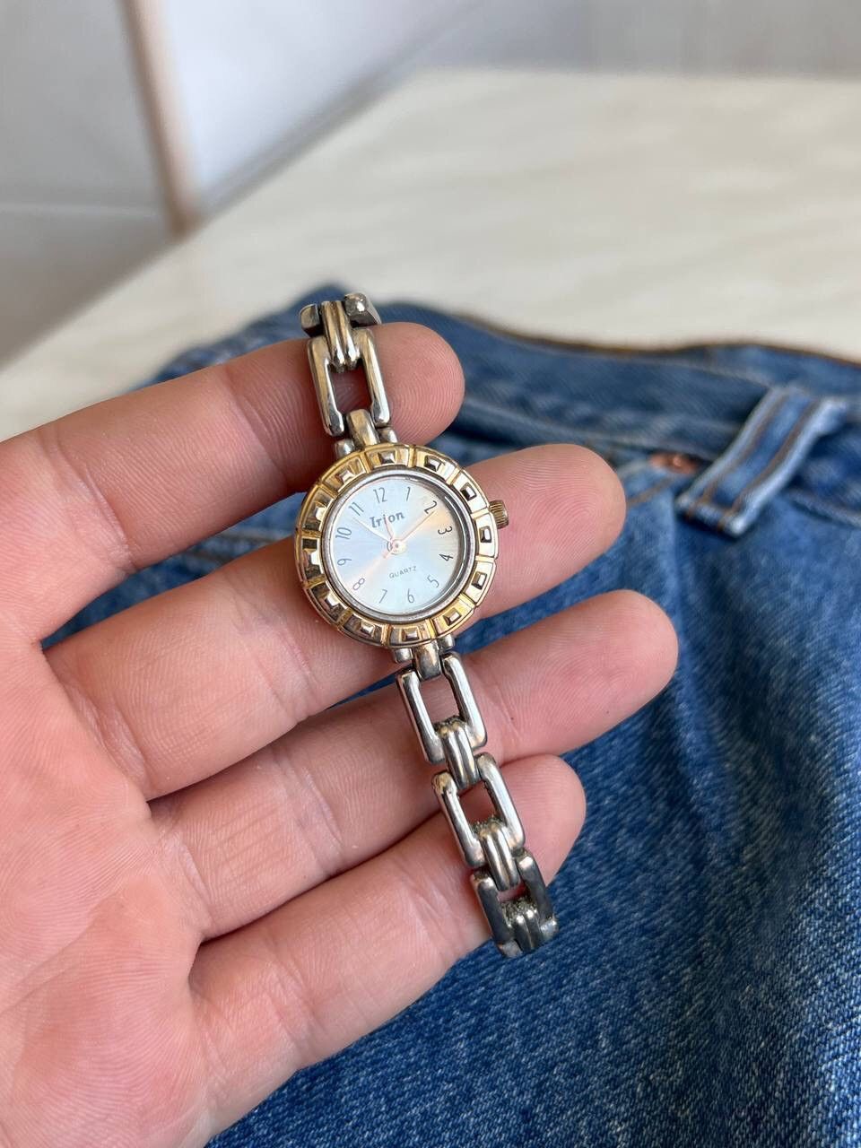Vintage Futuristic Minimalistic Iron Japanese Bracelet Watch Size ONE SIZE - 2 Thumbnail