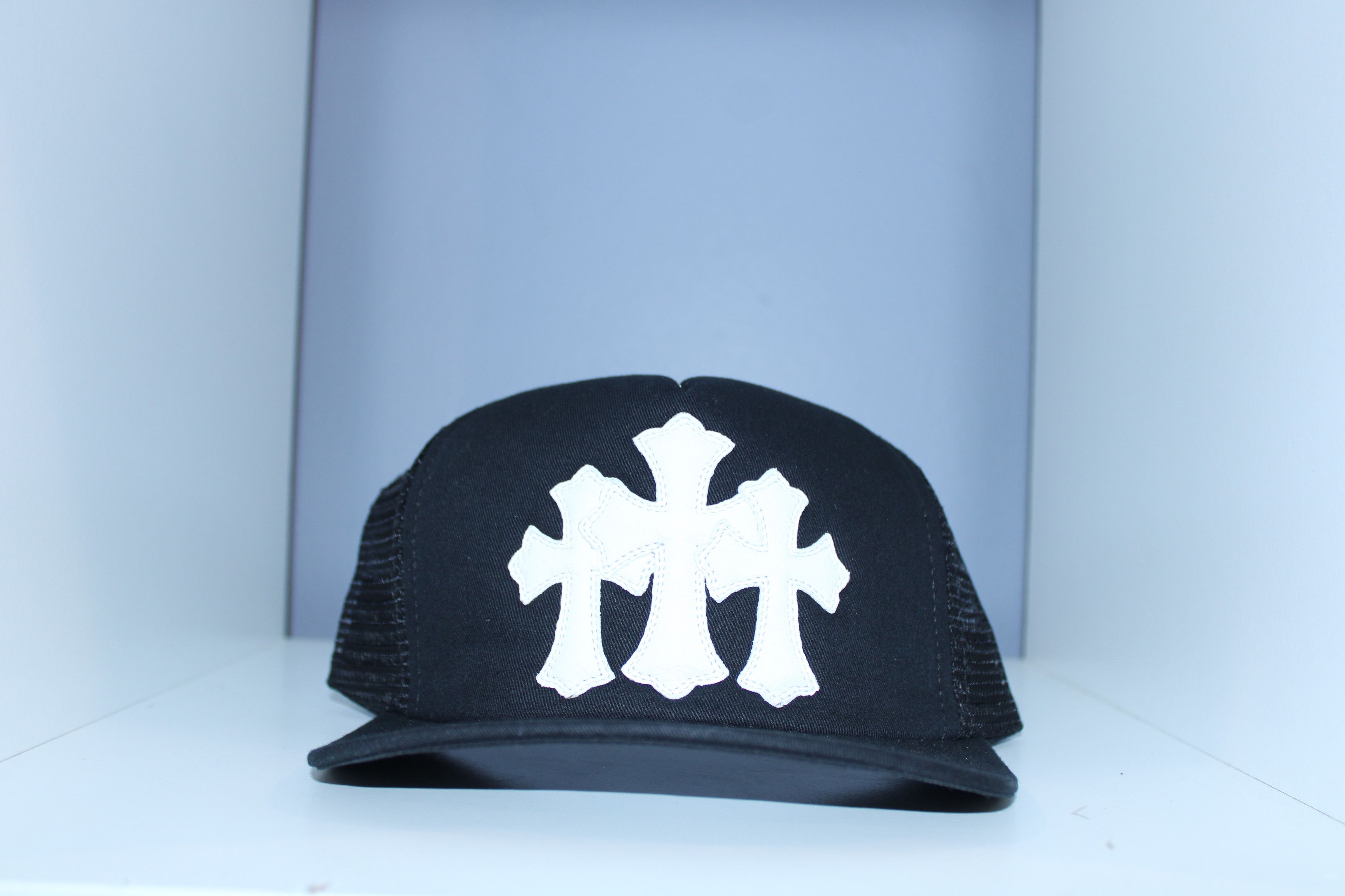 Chrome Hearts Chrome Hearts Black/White cemetery Cross Trucker Hat Size ONE SIZE - 1 Thumbnail