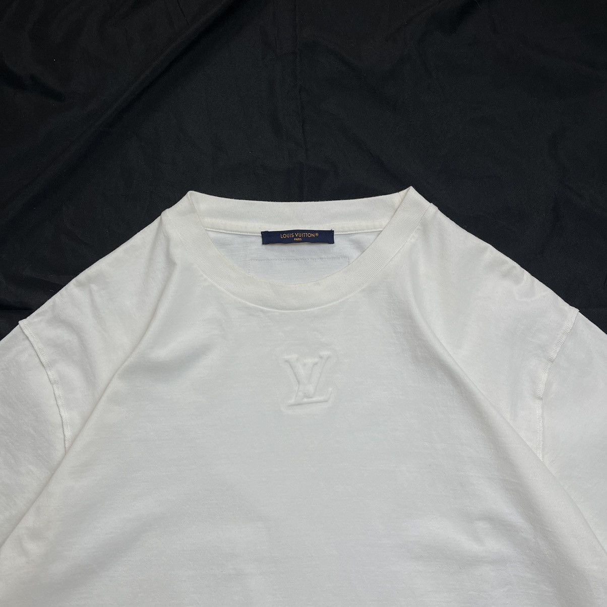Louis Vuitton Louis Vuitton White Tee Size US L / EU 52-54 / 3 - 5 Thumbnail