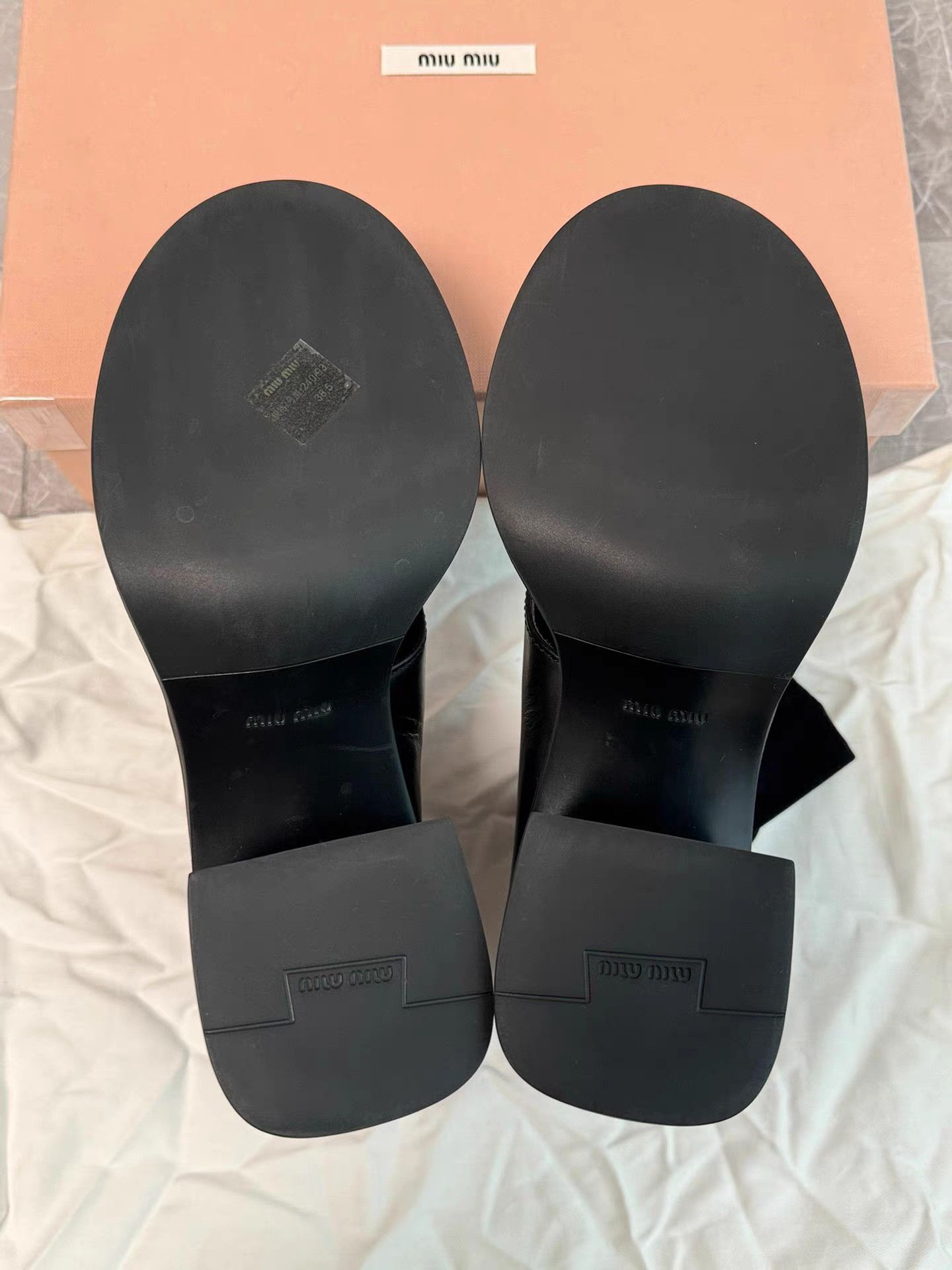 Miu Miu Miu Miu Square Heel Thong High Heel Wedge Slides K6 Size US 8.5 / IT 38.5 - 7 Thumbnail