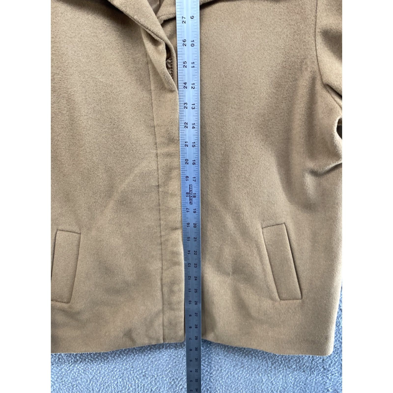 Vintage Rafaella Women’s Beige Wool Blend Lined Blazer Jacket Size 10 Jacket Blazer Womens Beige Wool Blend Lined Blazer Size L / US 10 / IT 46 - 6 Thumbnail