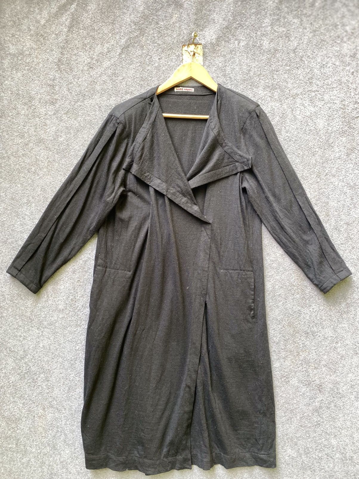 Issey Miyake Issey Miyake 70s Red Label Asymmetrical Drape Coat /Cardigan Size M / US 6-8 / IT 42-44 - 4 Thumbnail