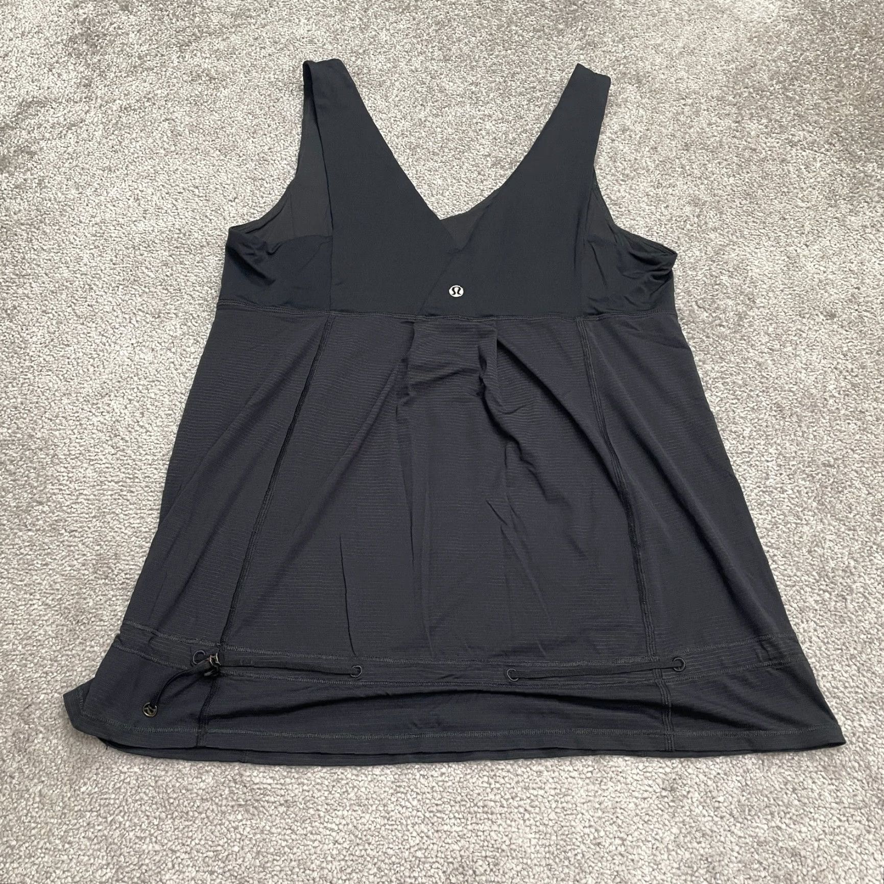 Lululemon Lululemon Active Tank Top Womens 6 Black V-Neck Relaxed Sleeveless Athletic Run Size M / US 6-8 / IT 42-44 - 2 Thumbnail