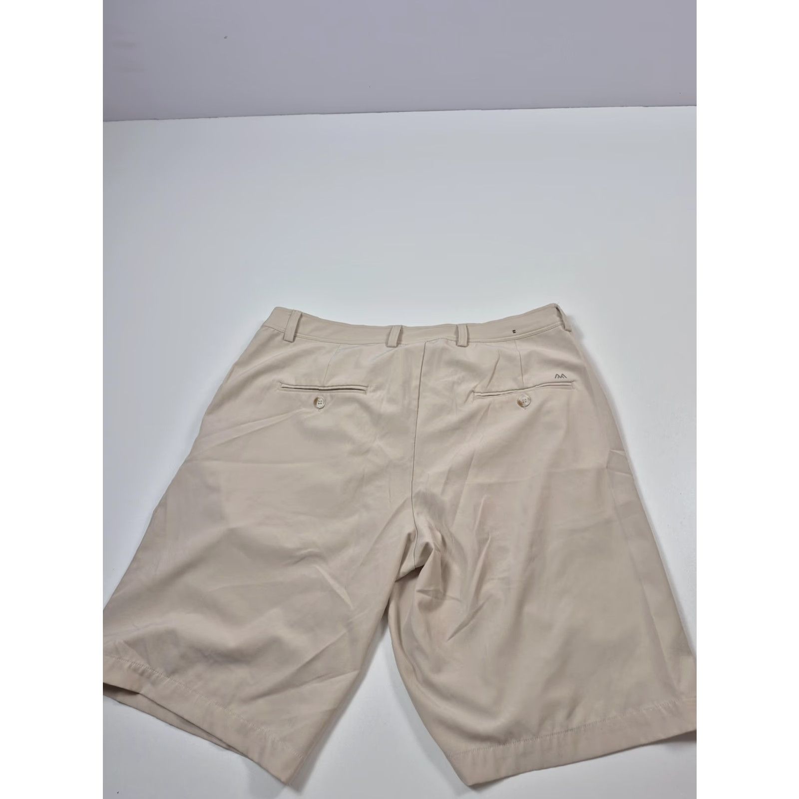 Mizzen+Main Mizzen+Main Harbour Shorts Mens 34 Beige Chino 10" Inseam Regular Waist 34 Casual Pockets MM Logo Menswear Size US 34 / EU 50 - 7 Thumbnail