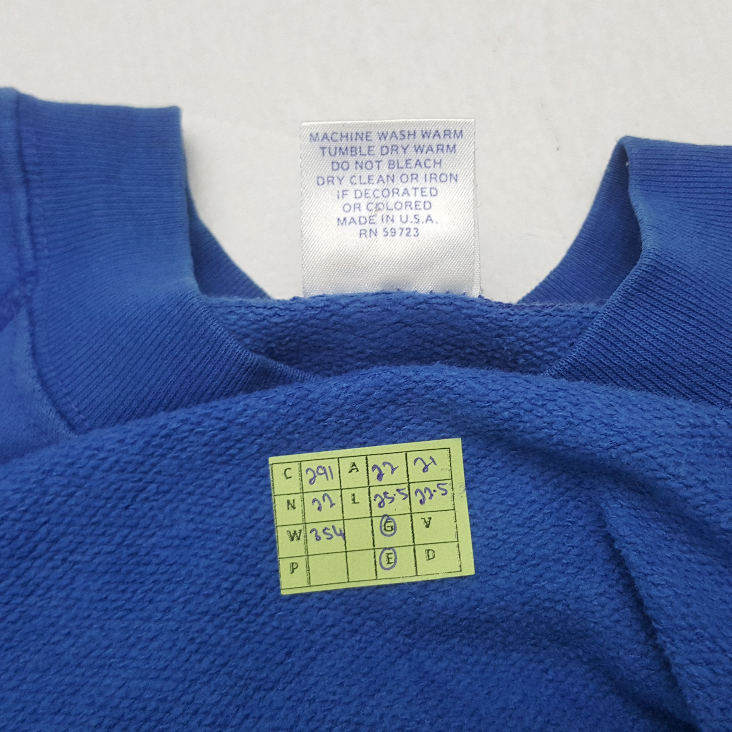 NFL Vintage Buffalo Bills American Football Sweatshirt C291N22 Size US M / EU 48-50 / 2 - 7 Thumbnail
