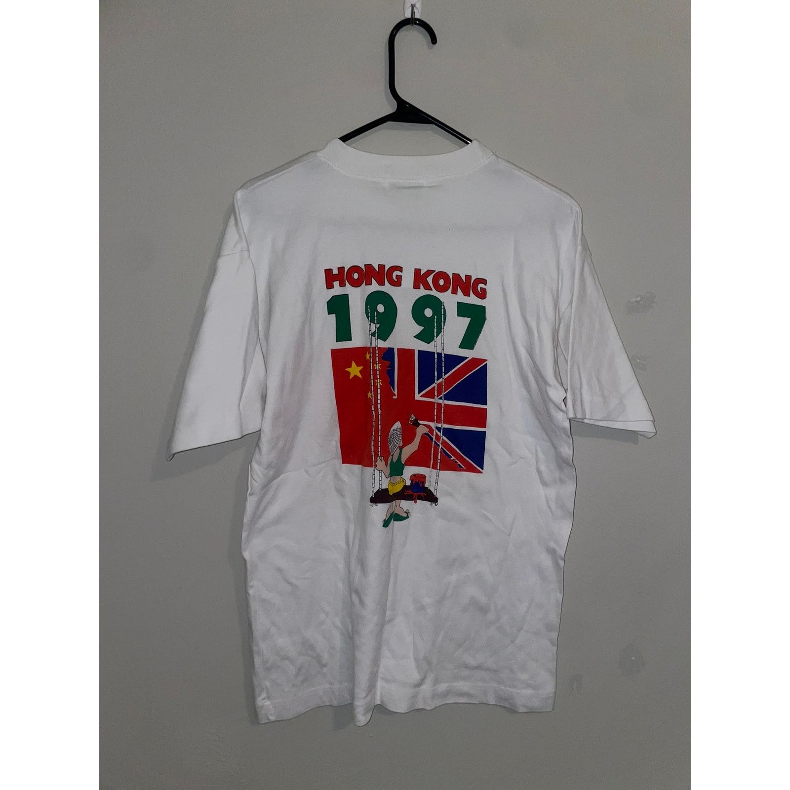 Vintage Vintage Hong Kong Independence Graphic White Large Shirt VTG Size US L / EU 52-54 / 3 - 6 Thumbnail