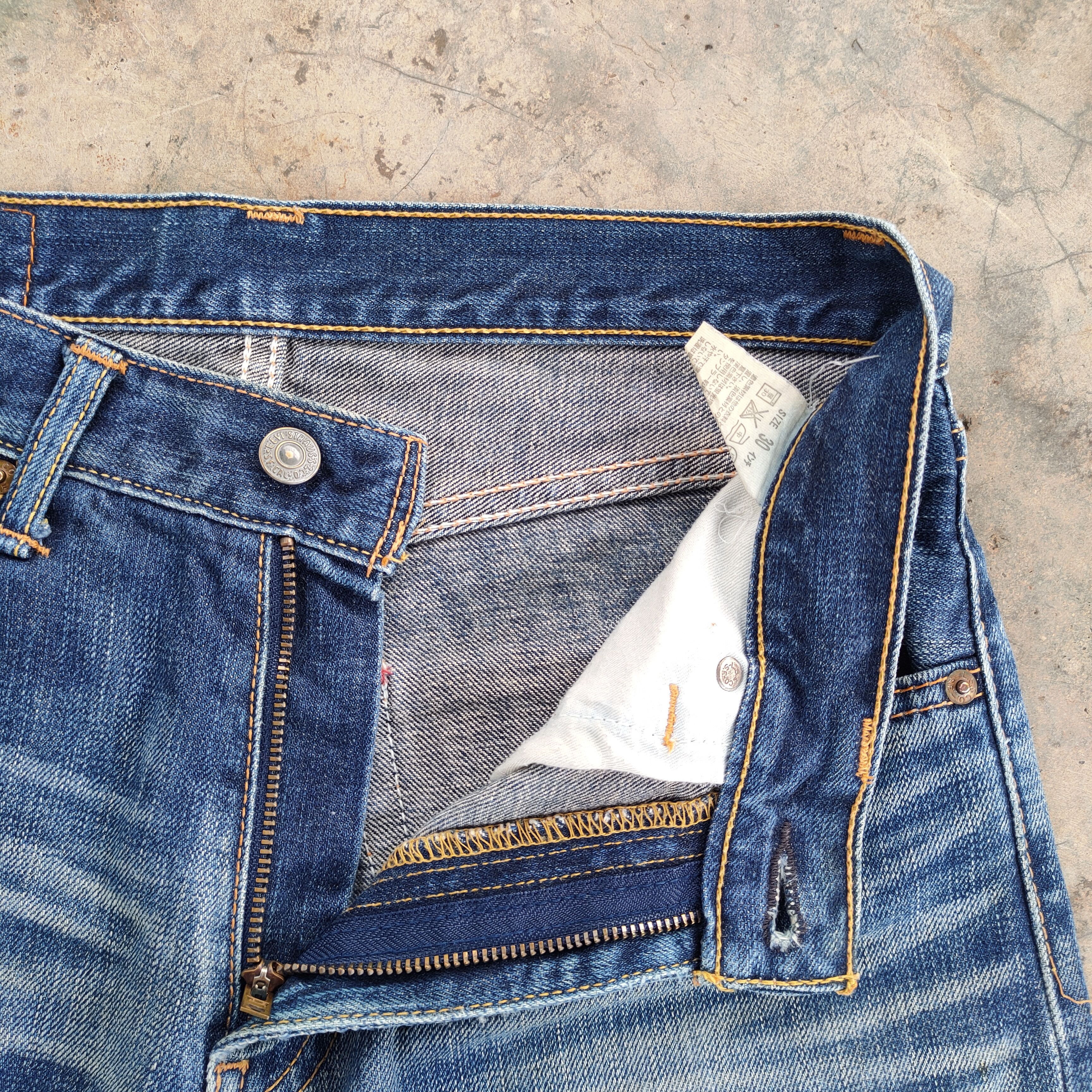 Jean × Levi's VINTAGE LEVI'S 702 RIPPED JEANS DENIM PANTS Size US 30 / EU 46 - 8 Thumbnail
