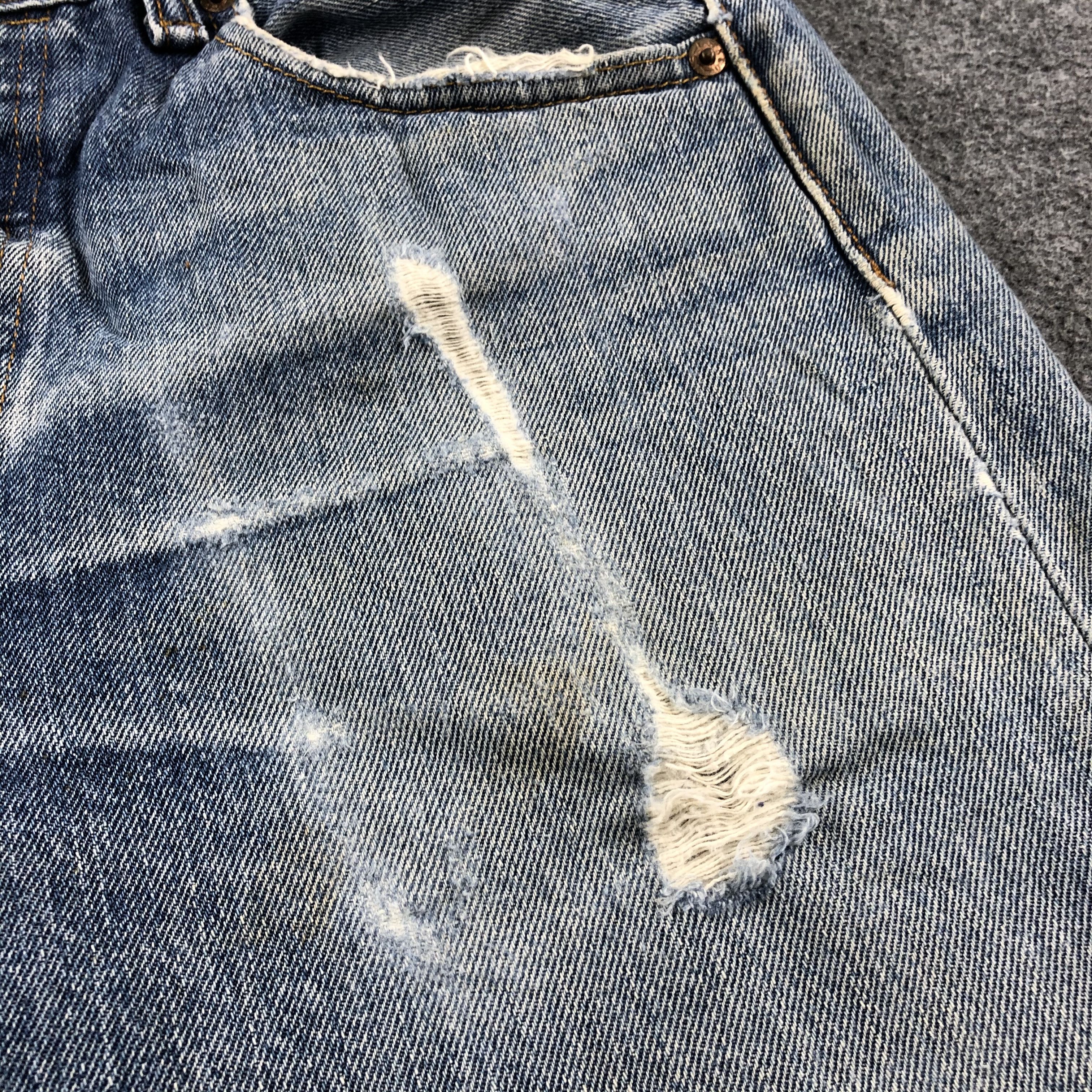 Levi's Vintage Blue Wash Levis 501 Jeans-J2371 Size US 31 - 8 Thumbnail