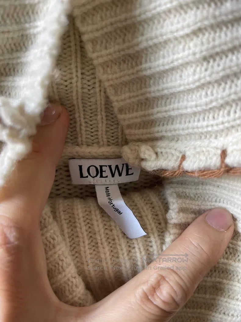 Loewe Loewe Turtleneck thick sweater Size L / US 10 / IT 46 - 6 Thumbnail