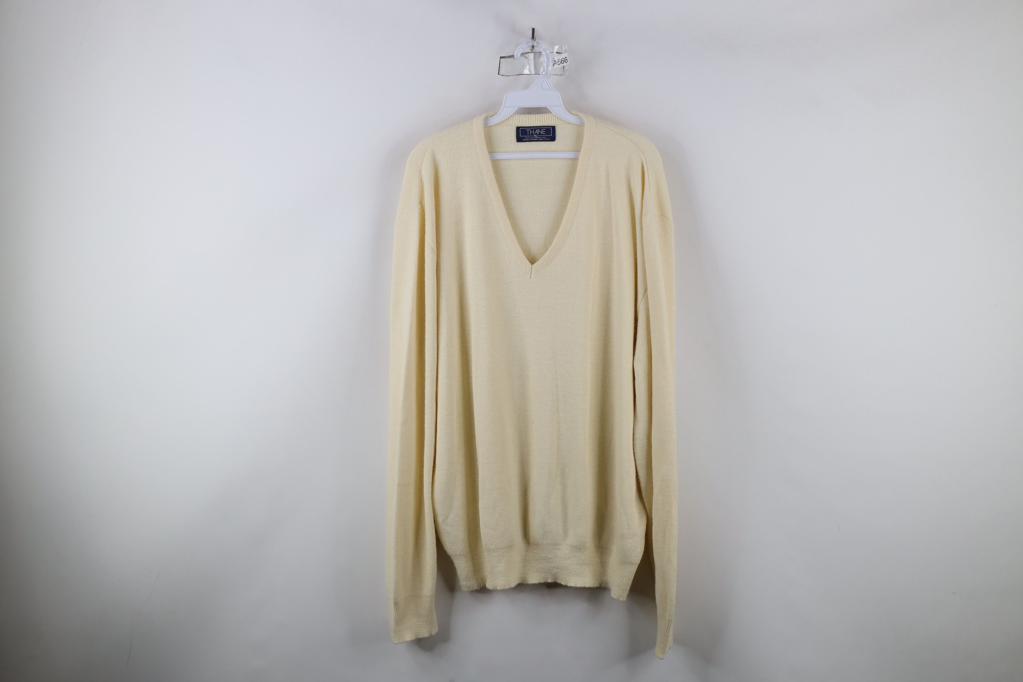 Vintage Vintage 70s Streetwear Blank Knit V-Neck Sweater Cream USA Size US XL / EU 56 / 4 - 1 Thumbnail
