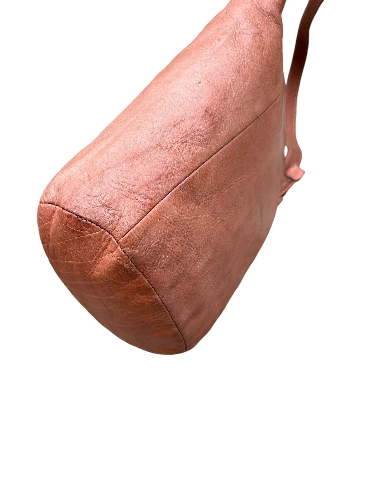 Leather Kissora Japan Muddy Patina Leather Sling Bag Size ONE SIZE - 16 Thumbnail