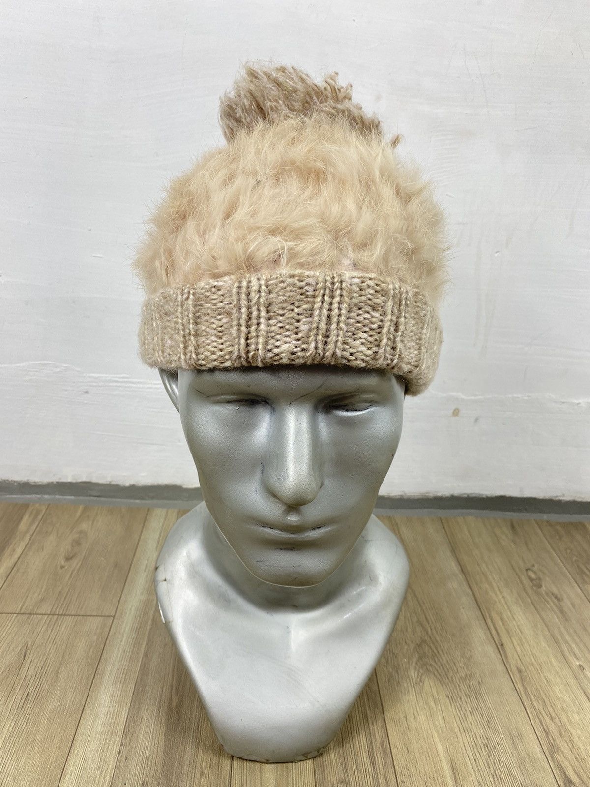 Japanese Brand Polcadot Japanese Fur Beanie Hats Size ONE SIZE - 1 Thumbnail